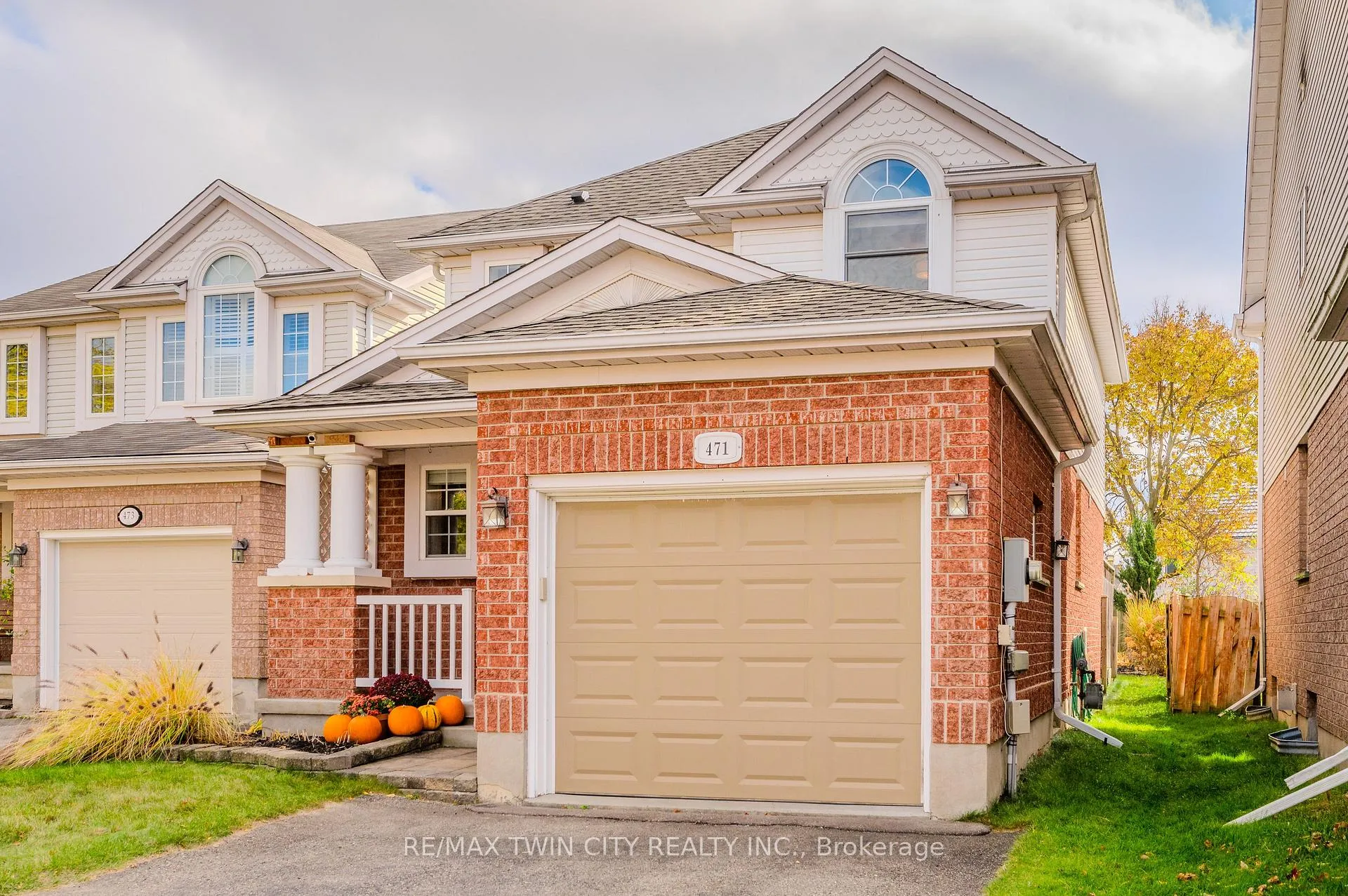 Photo 5 of 471 Citadel Court, Waterloo — HOMEH