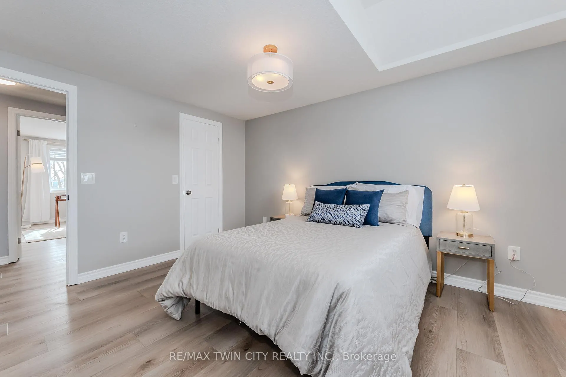Photo 26 of 471 Citadel Court, Waterloo — HOMEH