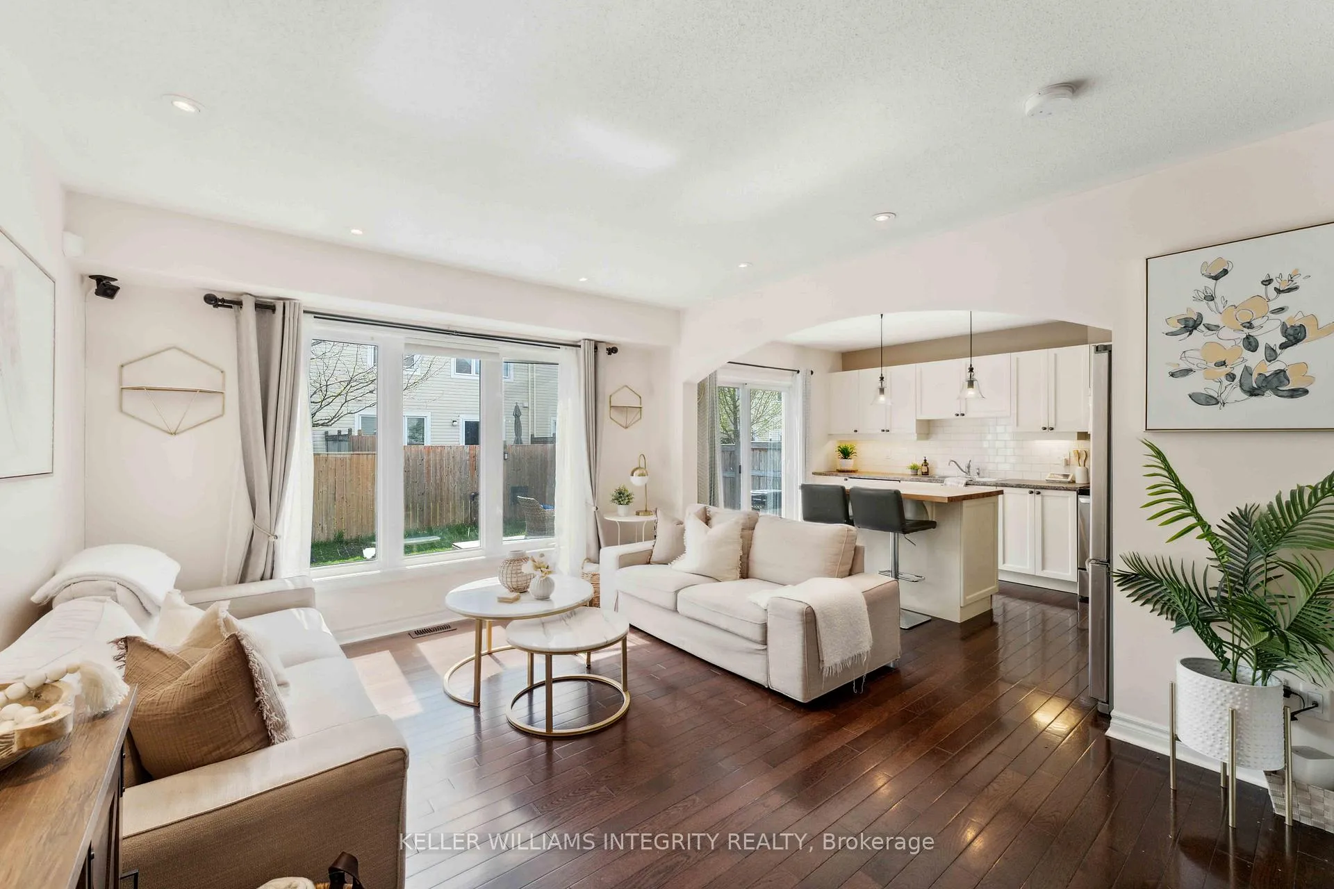 Photo 2 of 1051 Pampero Crescent, Ottawa, Stittsville (North) — HOMEH