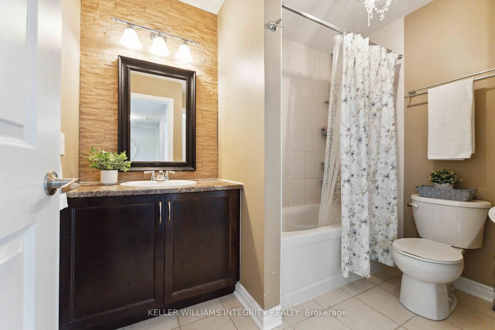 Photo 12 of 1051 Pampero Crescent, Ottawa, Stittsville (North) — HOMEH