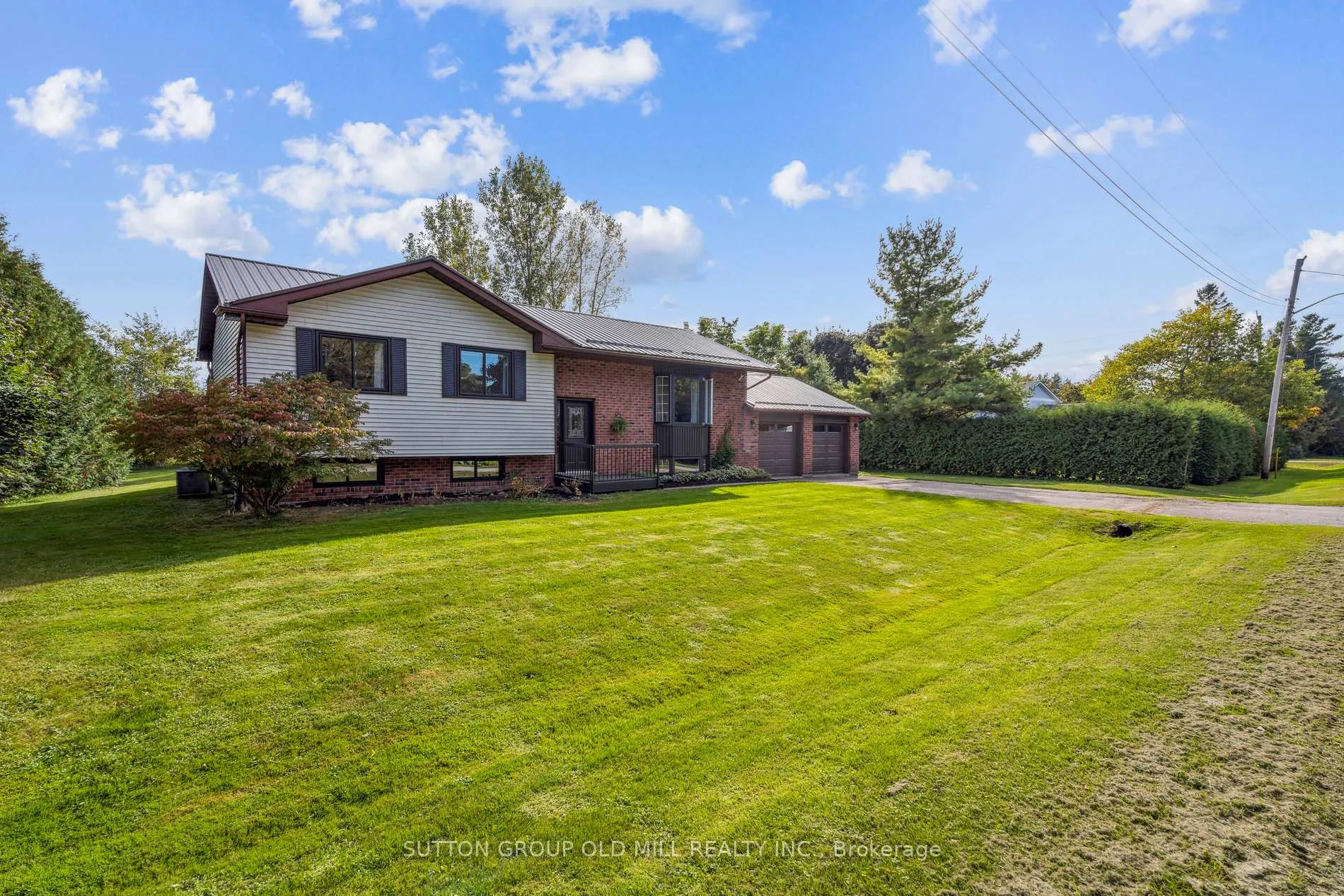 Photo 4 of 2 Menary Drive, Amaranth, Rural Amaranth — HOMEH