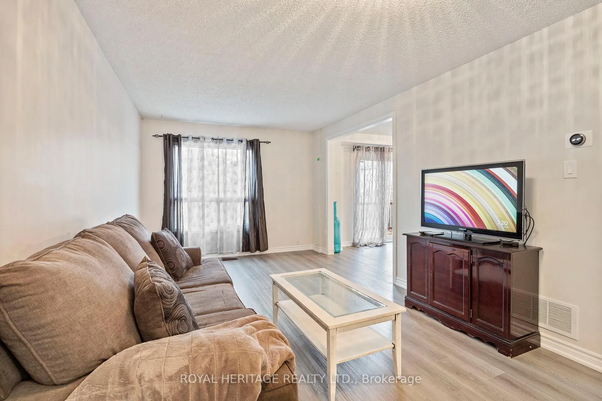 Photo 7 of 140 Wright Crescent, Ajax, Central — HOMEH