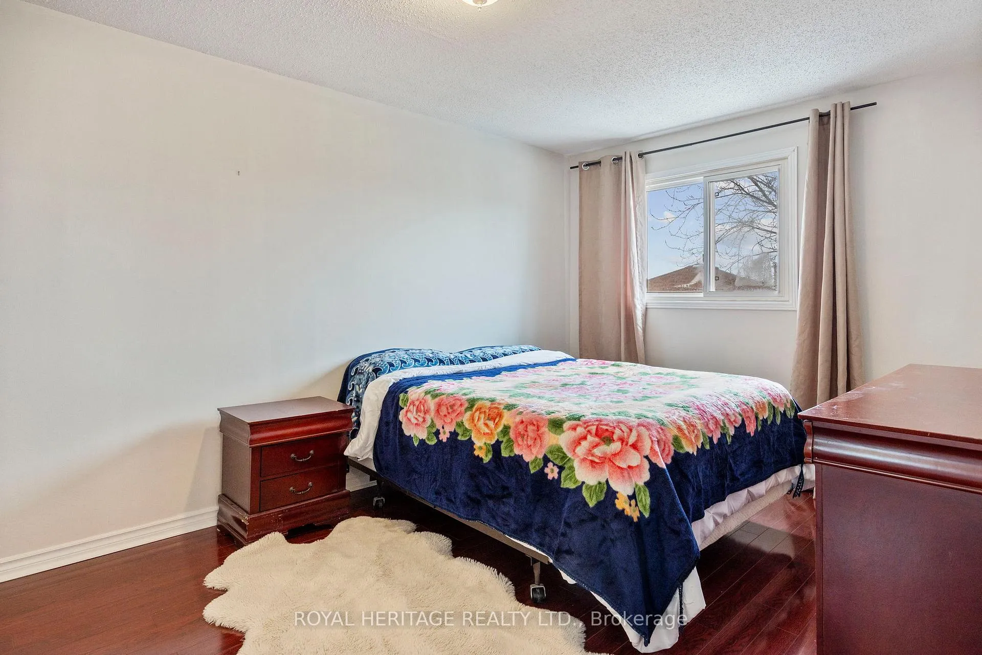 Photo 20 of 140 Wright Crescent, Ajax, Central — HOMEH