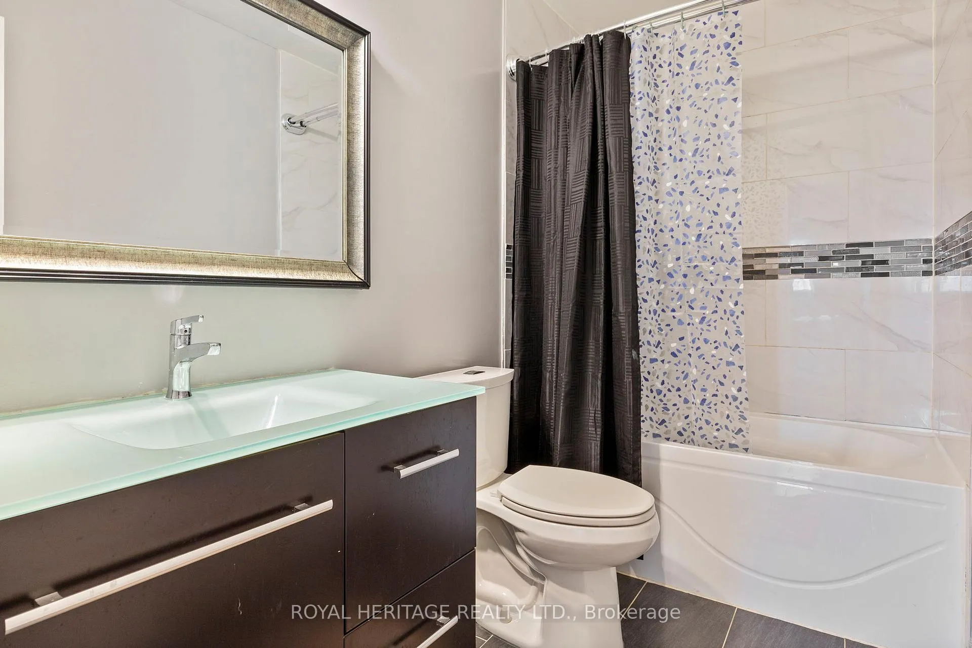 Photo 22 of 140 Wright Crescent, Ajax, Central — HOMEH