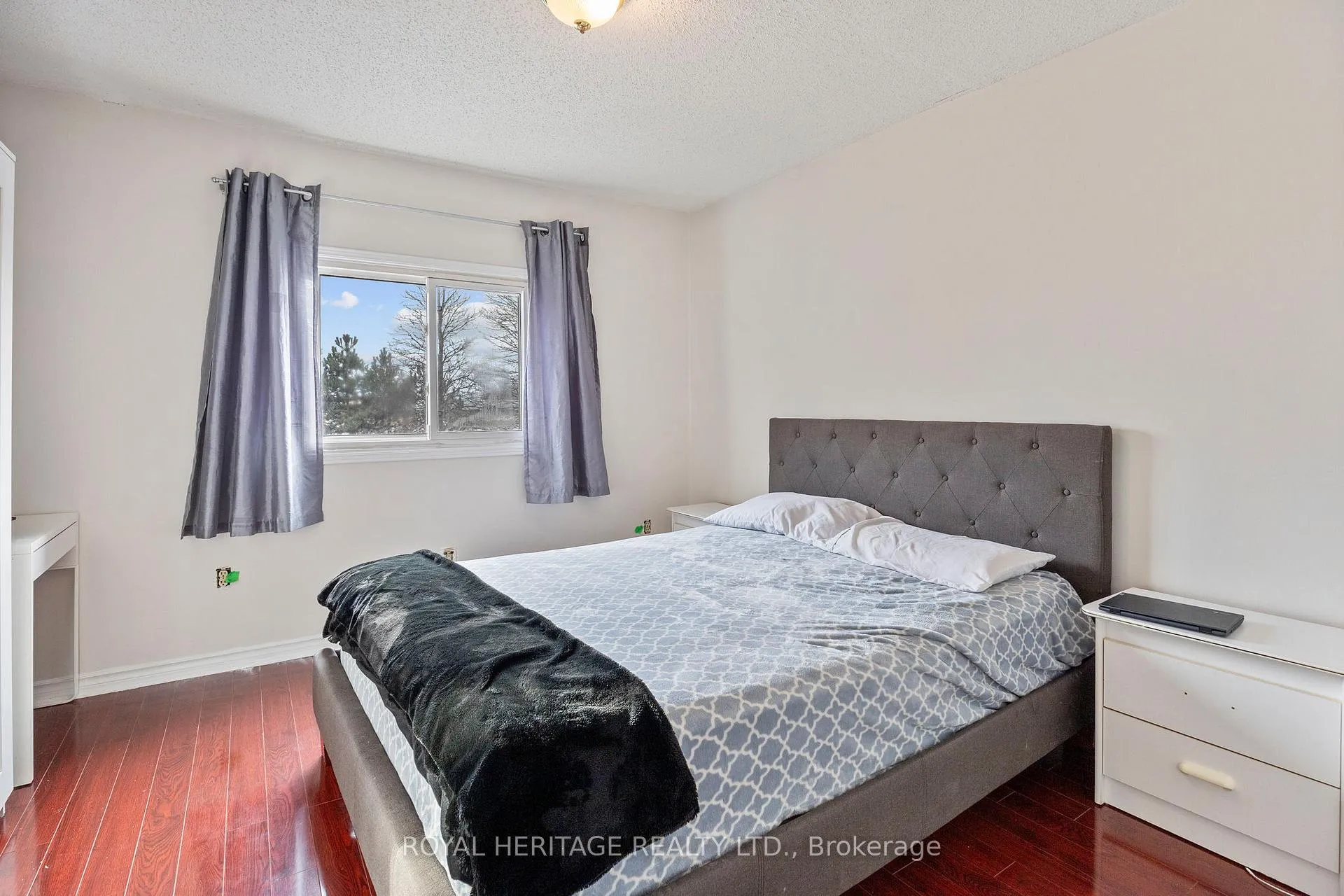 Photo 23 of 140 Wright Crescent, Ajax, Central — HOMEH