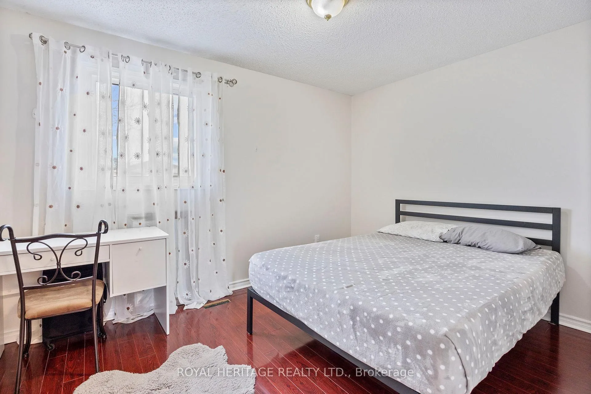 Photo 24 of 140 Wright Crescent, Ajax, Central — HOMEH