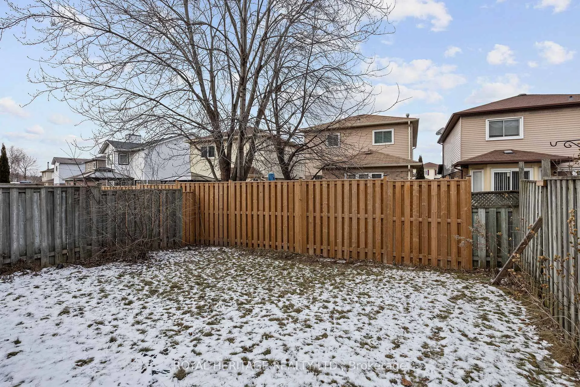 Photo 31 of 140 Wright Crescent, Ajax, Central — HOMEH