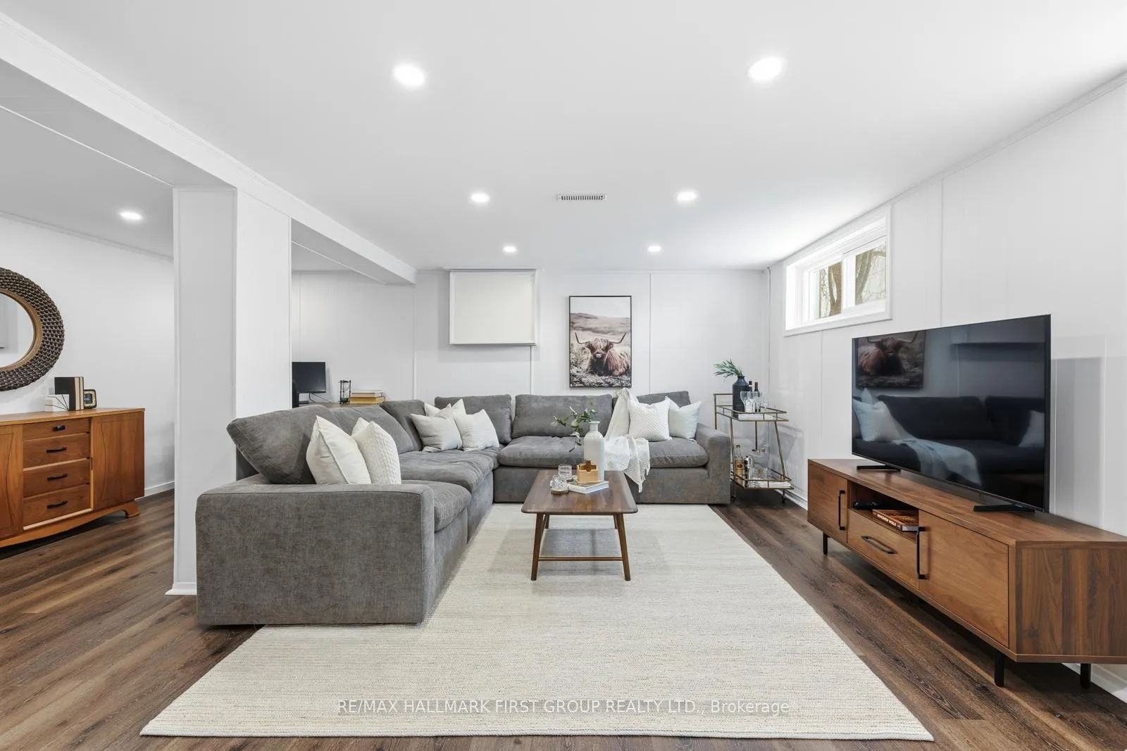 Photo 13 of 916 Greenwood Crescent, Whitby, Downtown Whitby — HOMEH