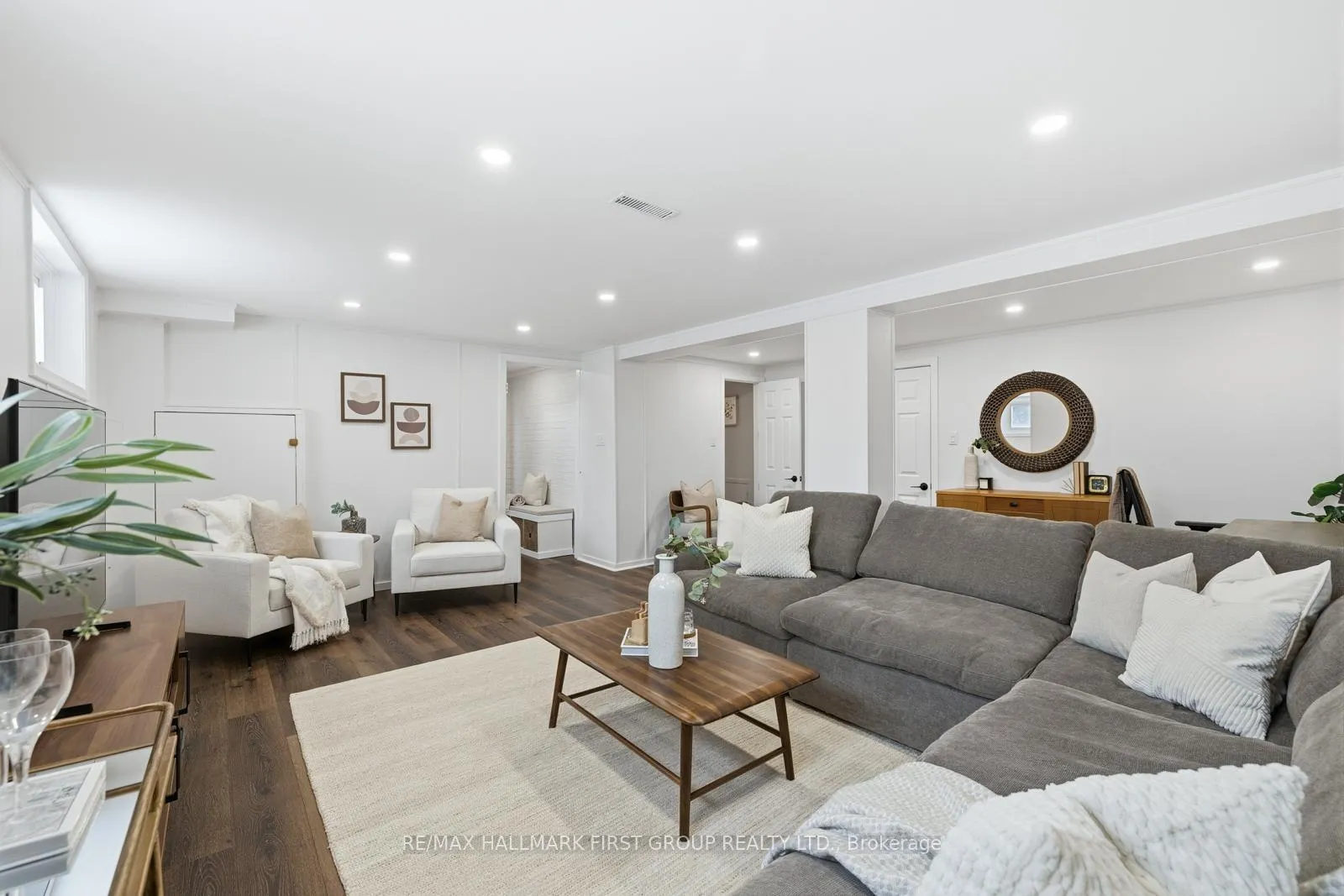 Photo 14 of 916 Greenwood Crescent, Whitby, Downtown Whitby — HOMEH