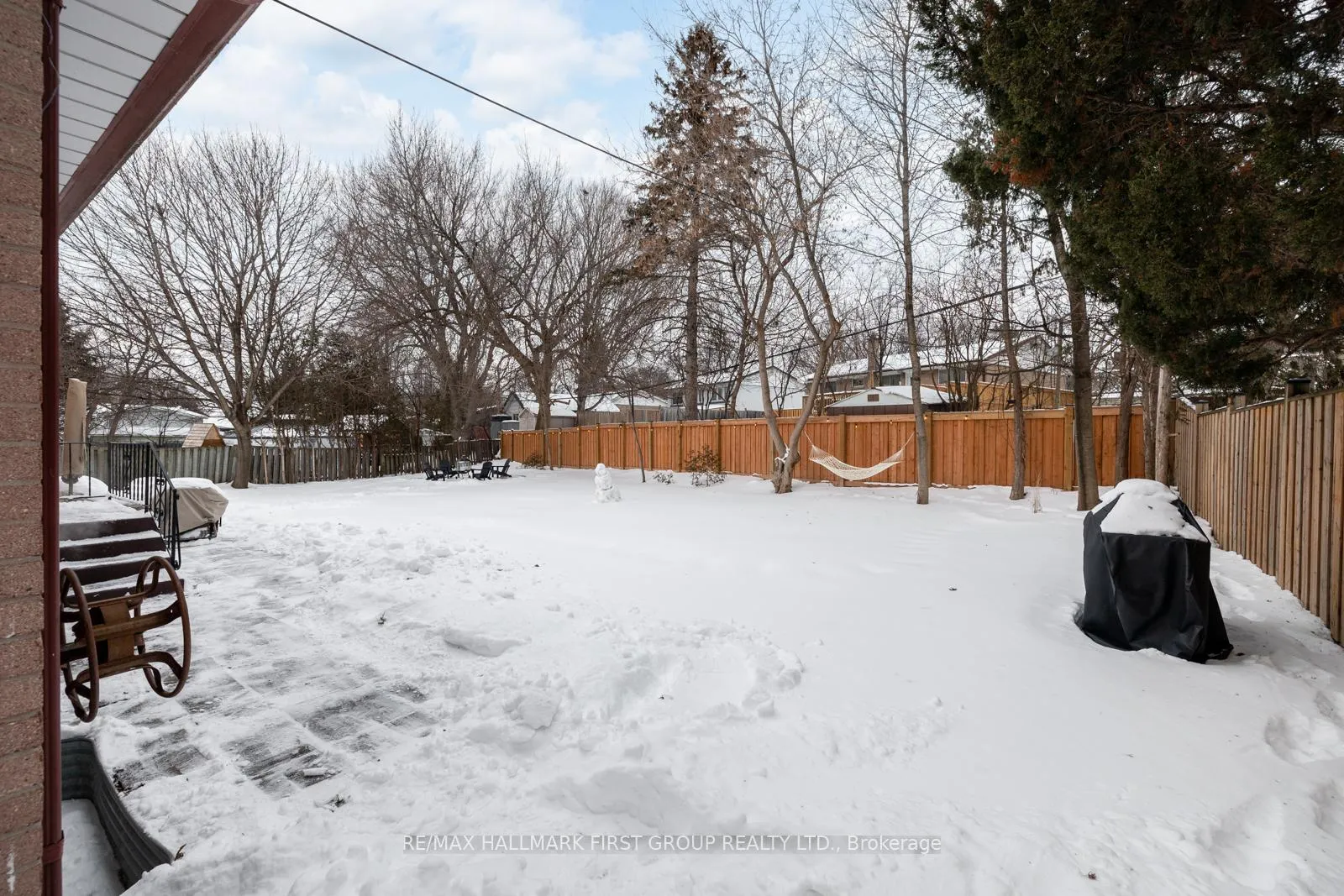 Photo 21 of 916 Greenwood Crescent, Whitby, Downtown Whitby — HOMEH