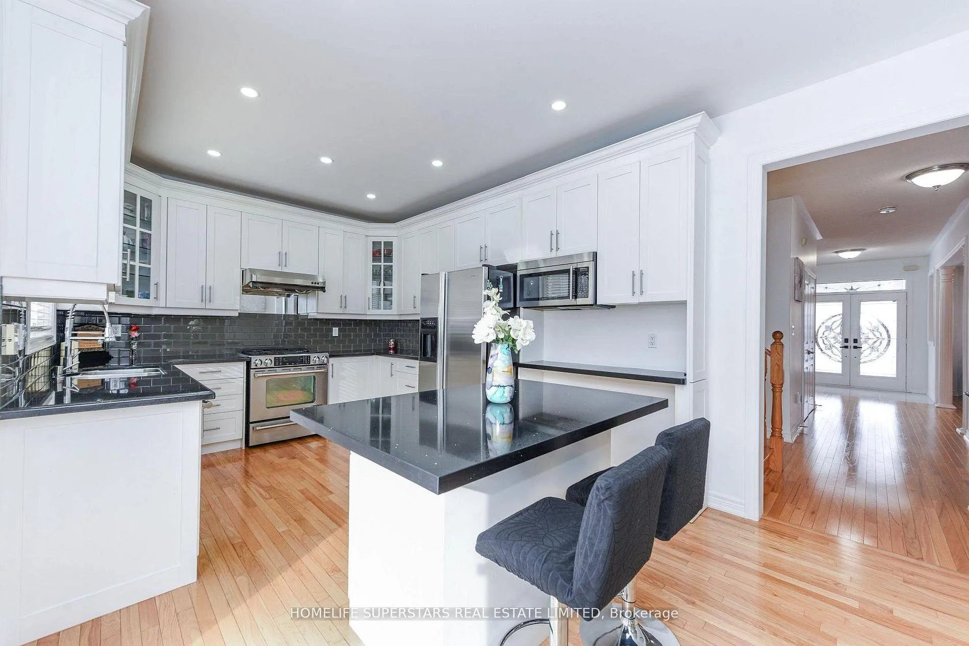 Photo 6 of 27 Dovehaven Crescent, Brampton, Bram East — HOMEH