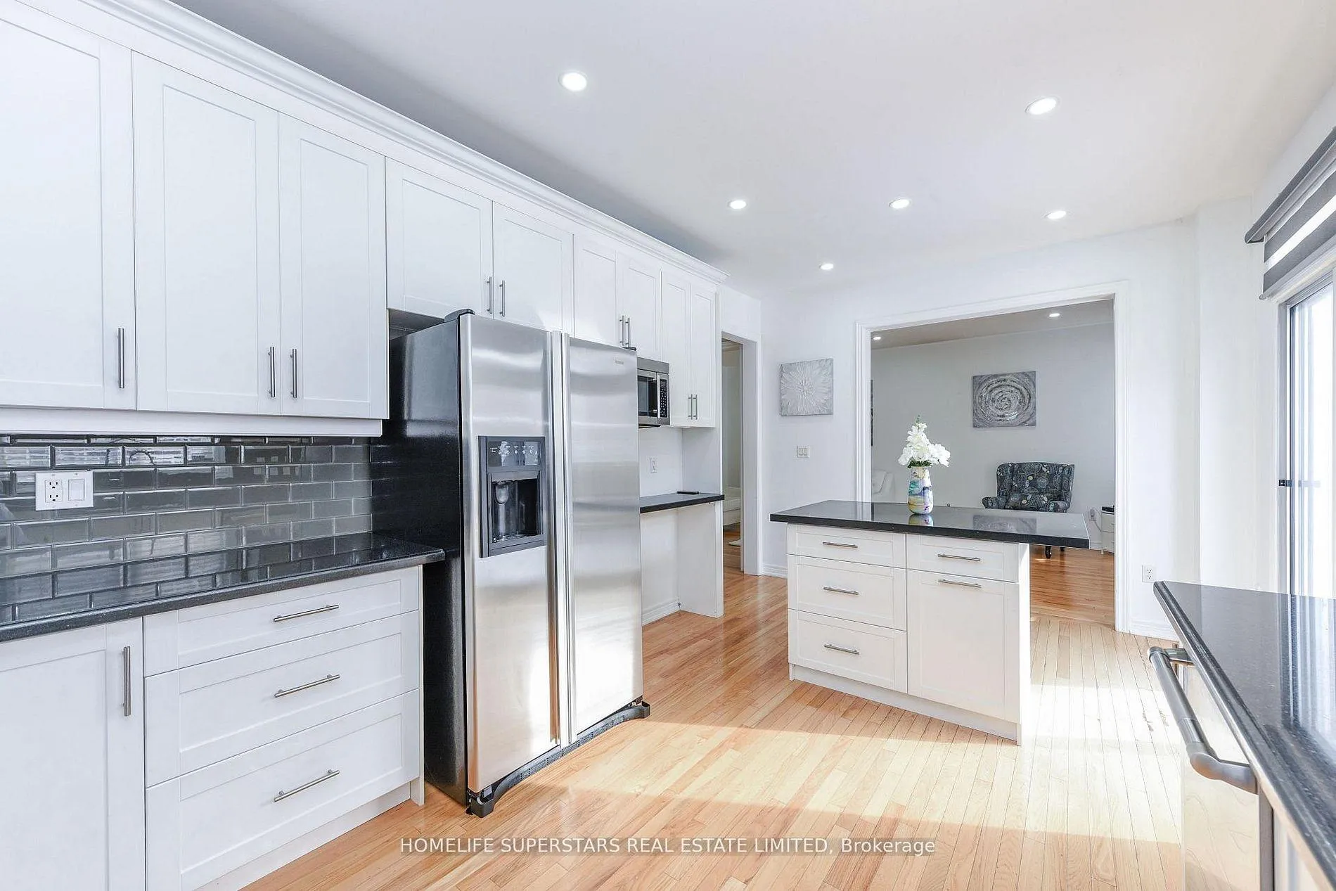 Photo 7 of 27 Dovehaven Crescent, Brampton, Bram East — HOMEH