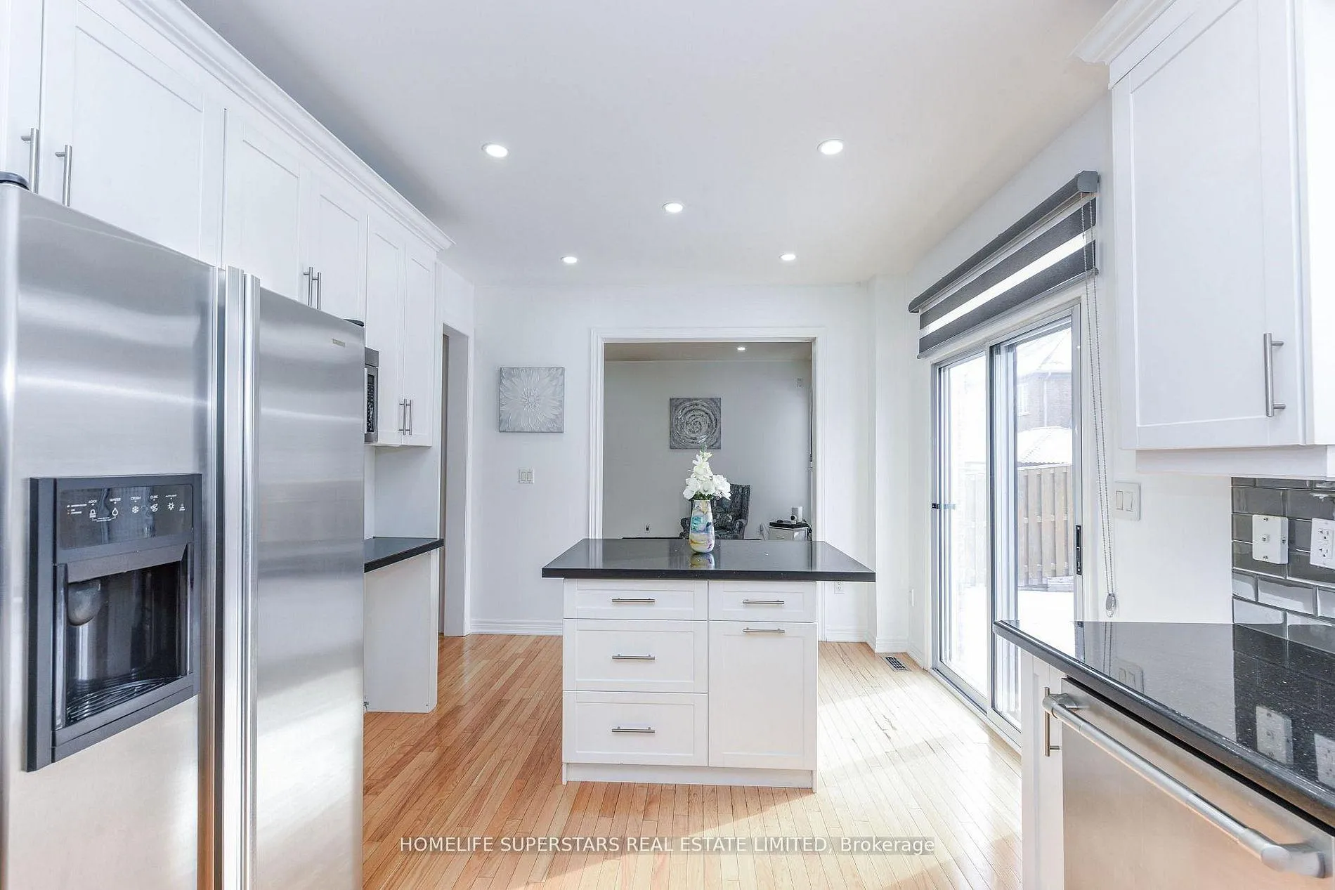 Photo 12 of 27 Dovehaven Crescent, Brampton, Bram East — HOMEH