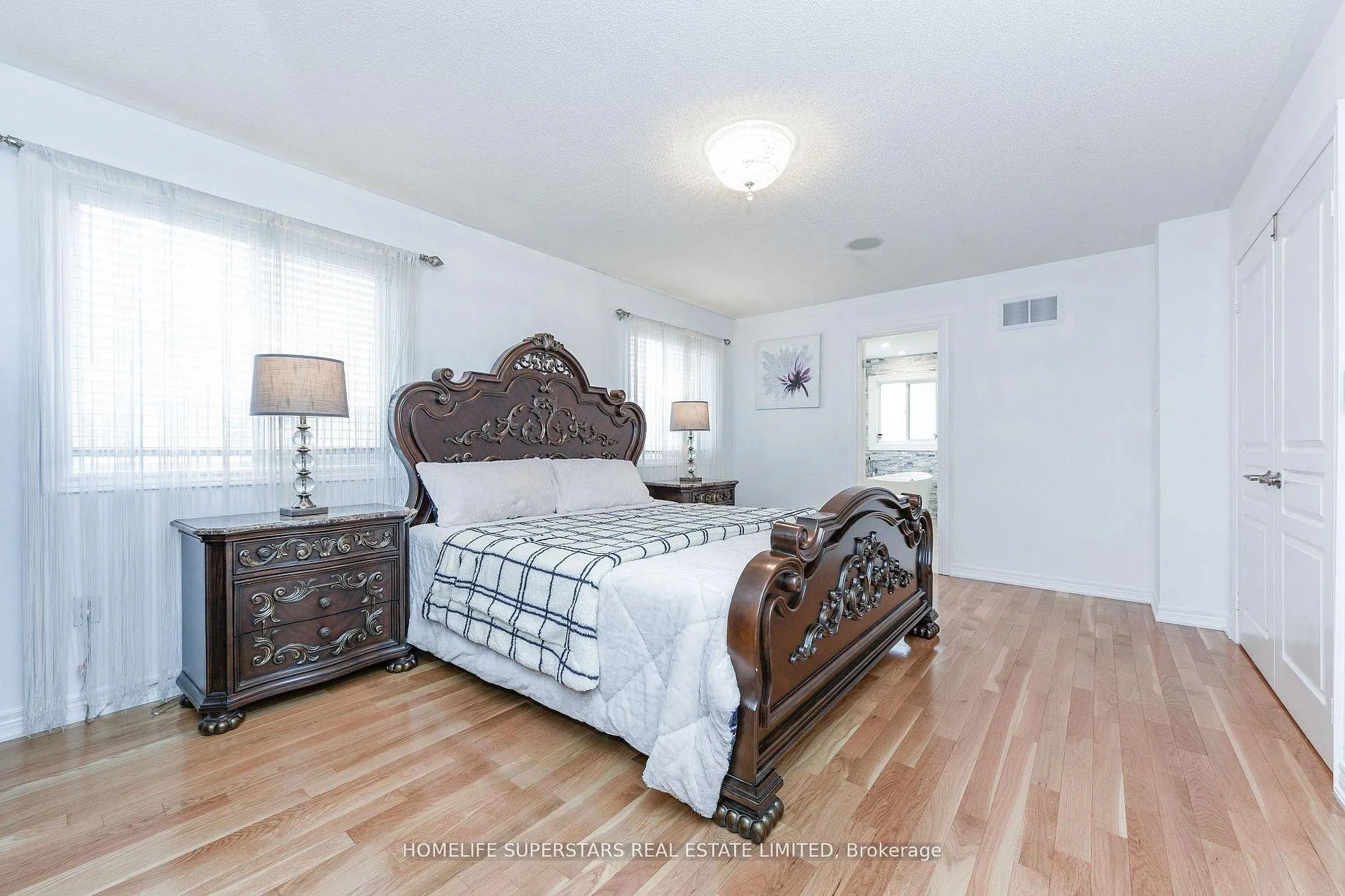 Photo 21 of 27 Dovehaven Crescent, Brampton, Bram East — HOMEH