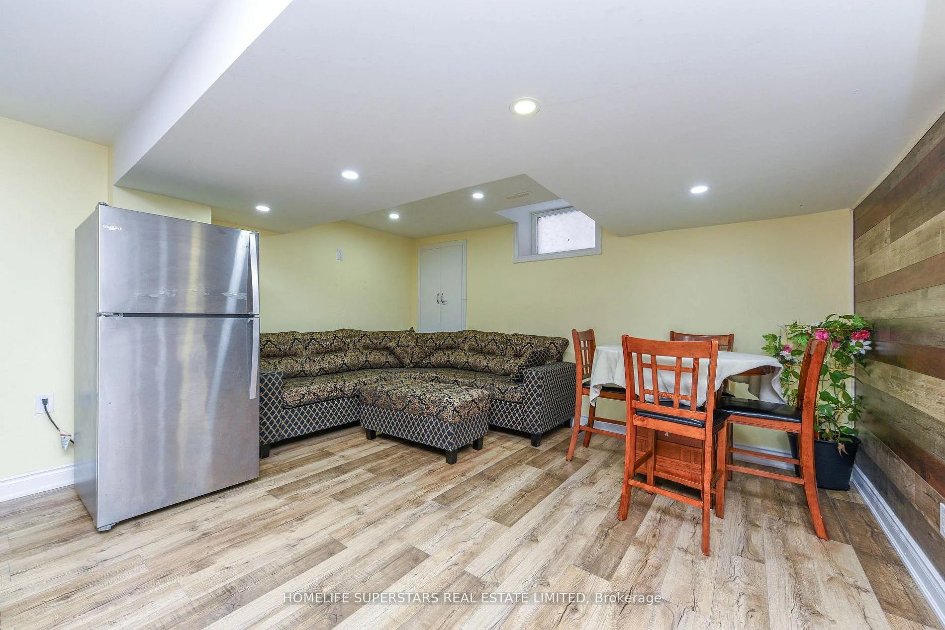 Photo 35 of 27 Dovehaven Crescent, Brampton, Bram East — HOMEH