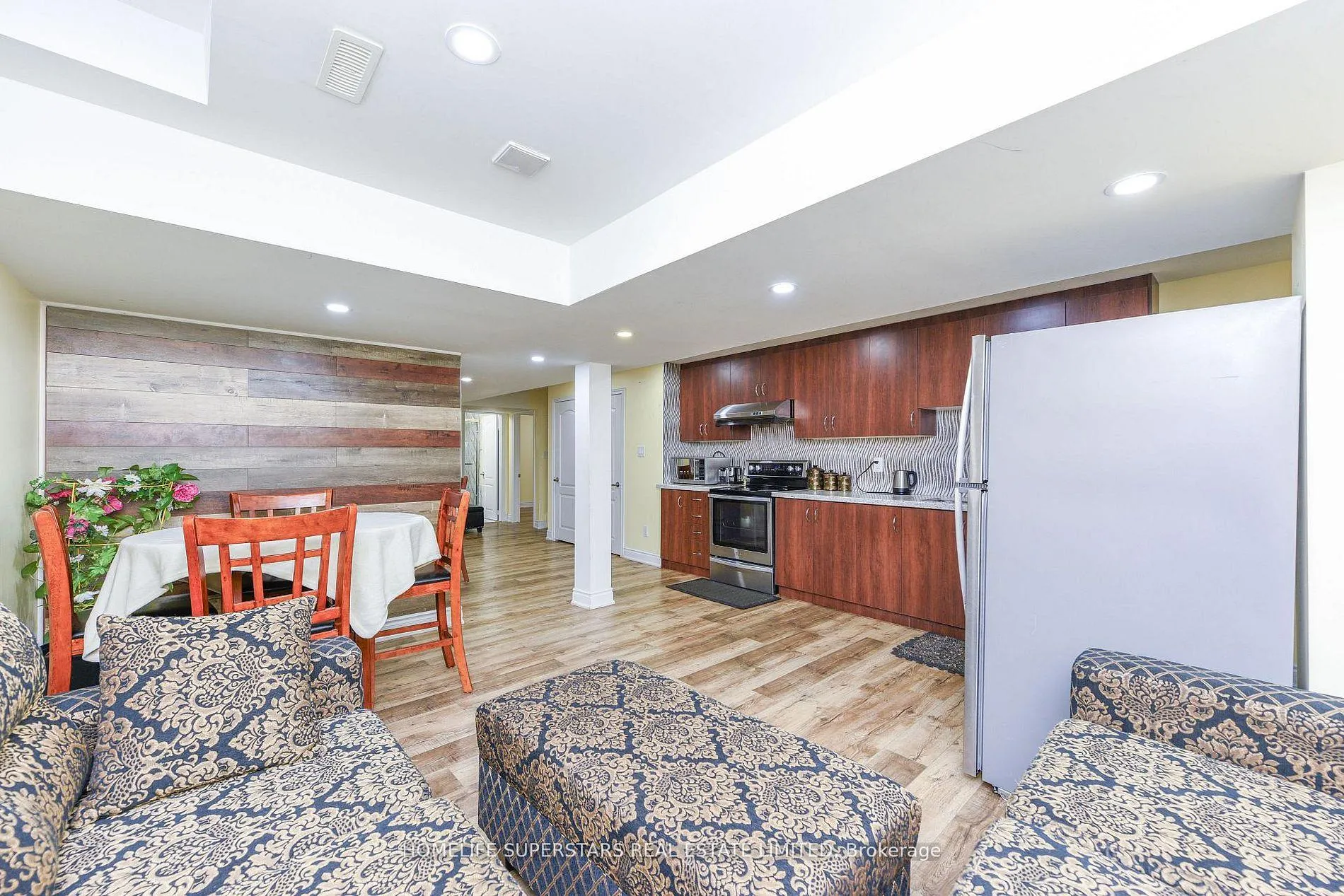 Photo 37 of 27 Dovehaven Crescent, Brampton, Bram East — HOMEH