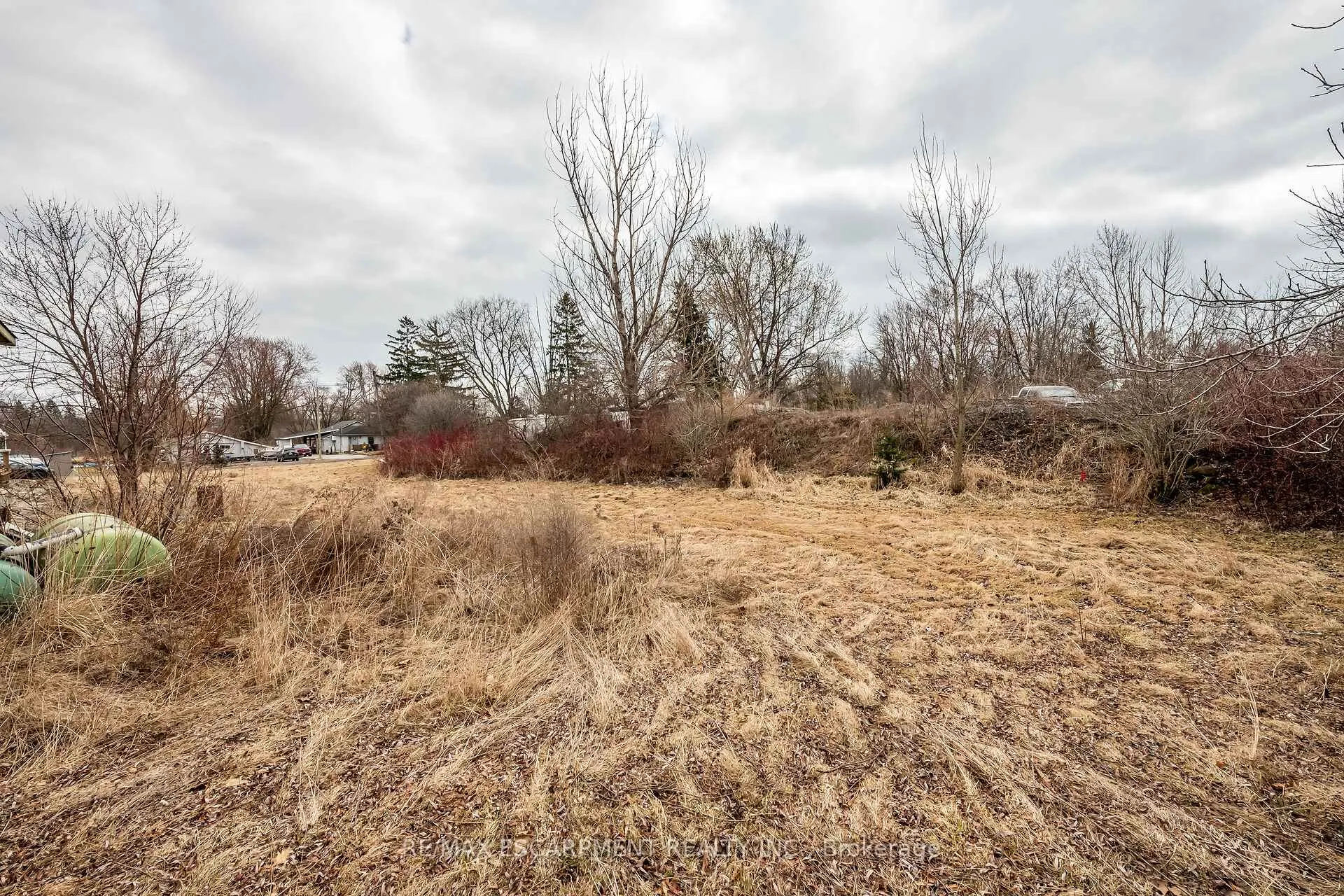 Photo 33 of 36 Nanticoke Valley Road, Haldimand, Nanticoke — HOMEH
