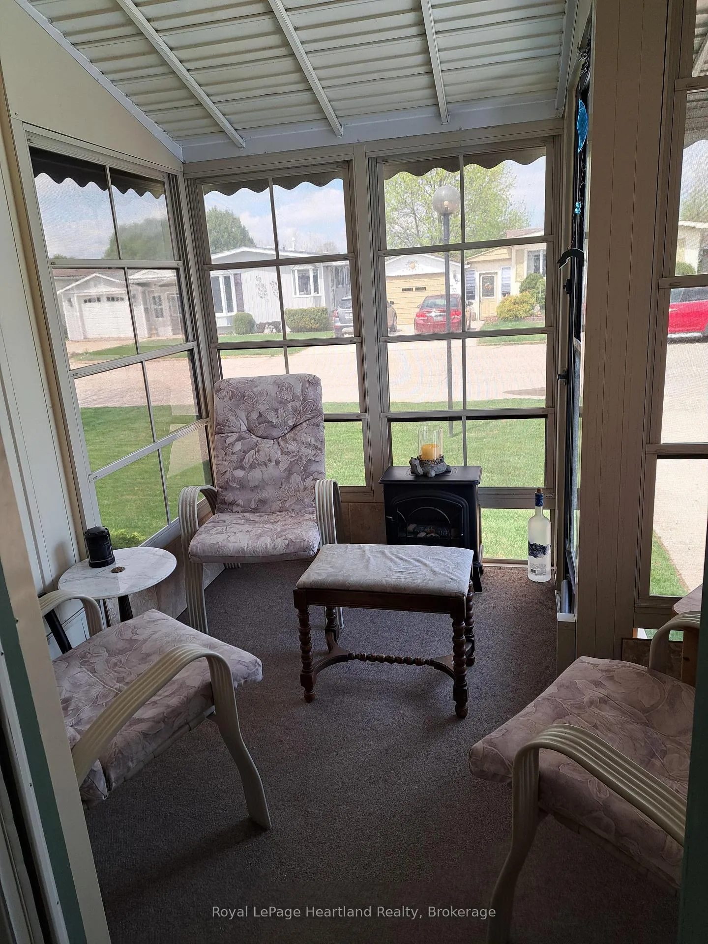 Photo 2 of 34 Miller Street, Strathroy-Caradoc, SE — HOMEH