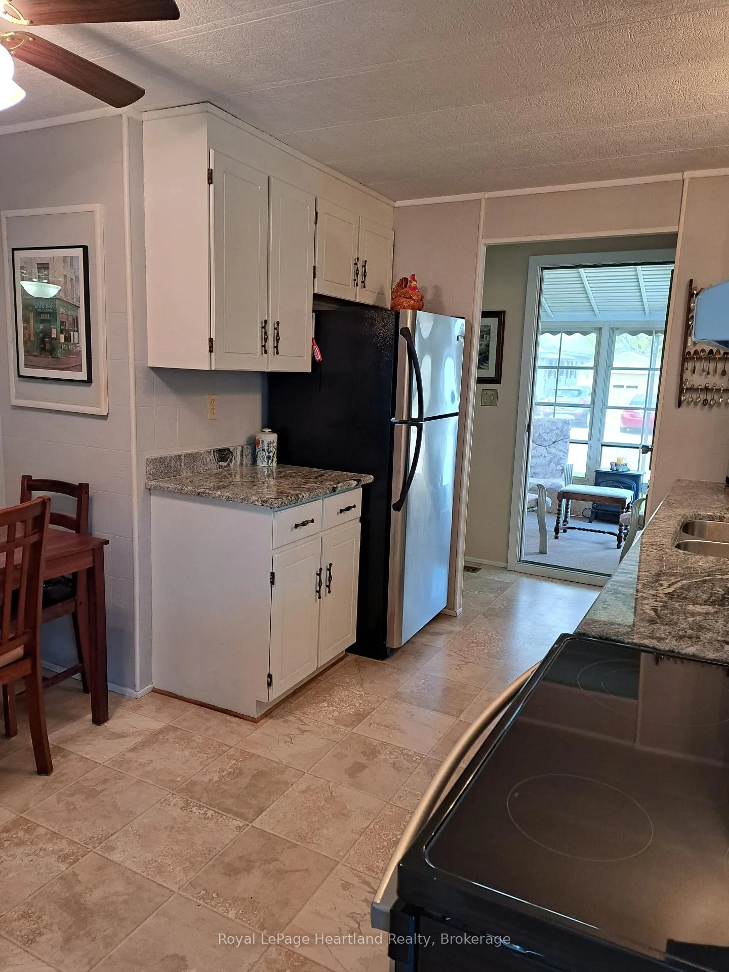 Photo 3 of 34 Miller Street, Strathroy-Caradoc, SE — HOMEH