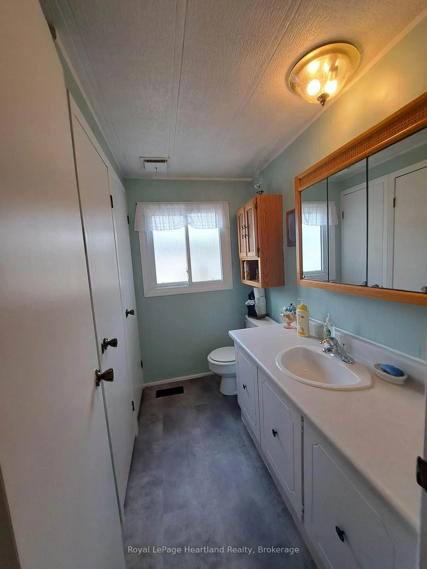 Photo 11 of 34 Miller Street, Strathroy-Caradoc, SE — HOMEH