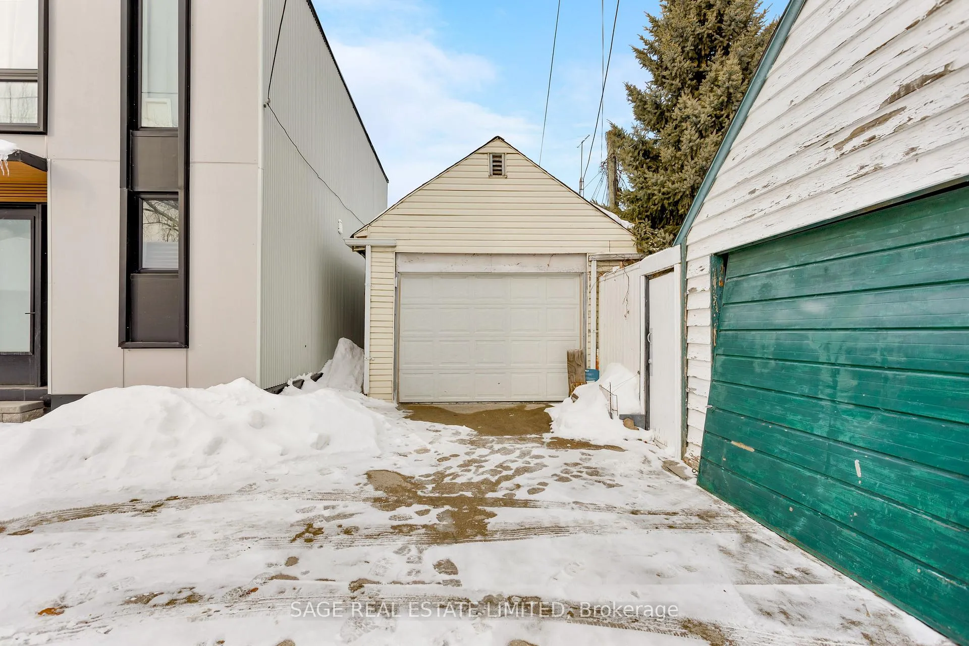 Photo 23 of 124 Alton Avenue, Toronto, South Riverdale — HOMEH