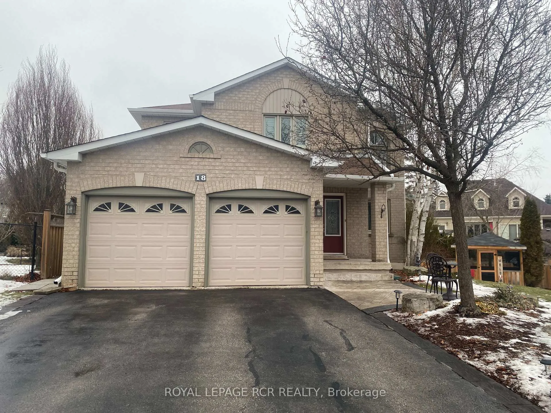Photo 2 of 18 Old Hickory Court, Caledon, Bolton East — HOMEH