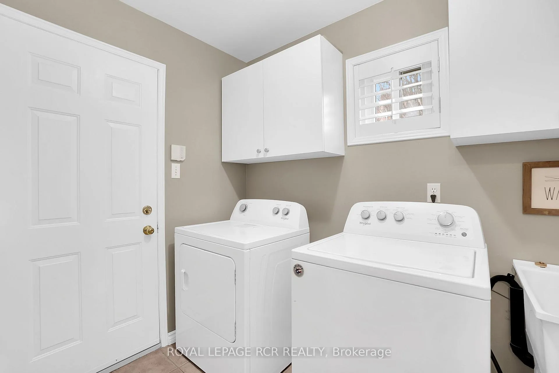 Photo 15 of 18 Old Hickory Court, Caledon, Bolton East — HOMEH