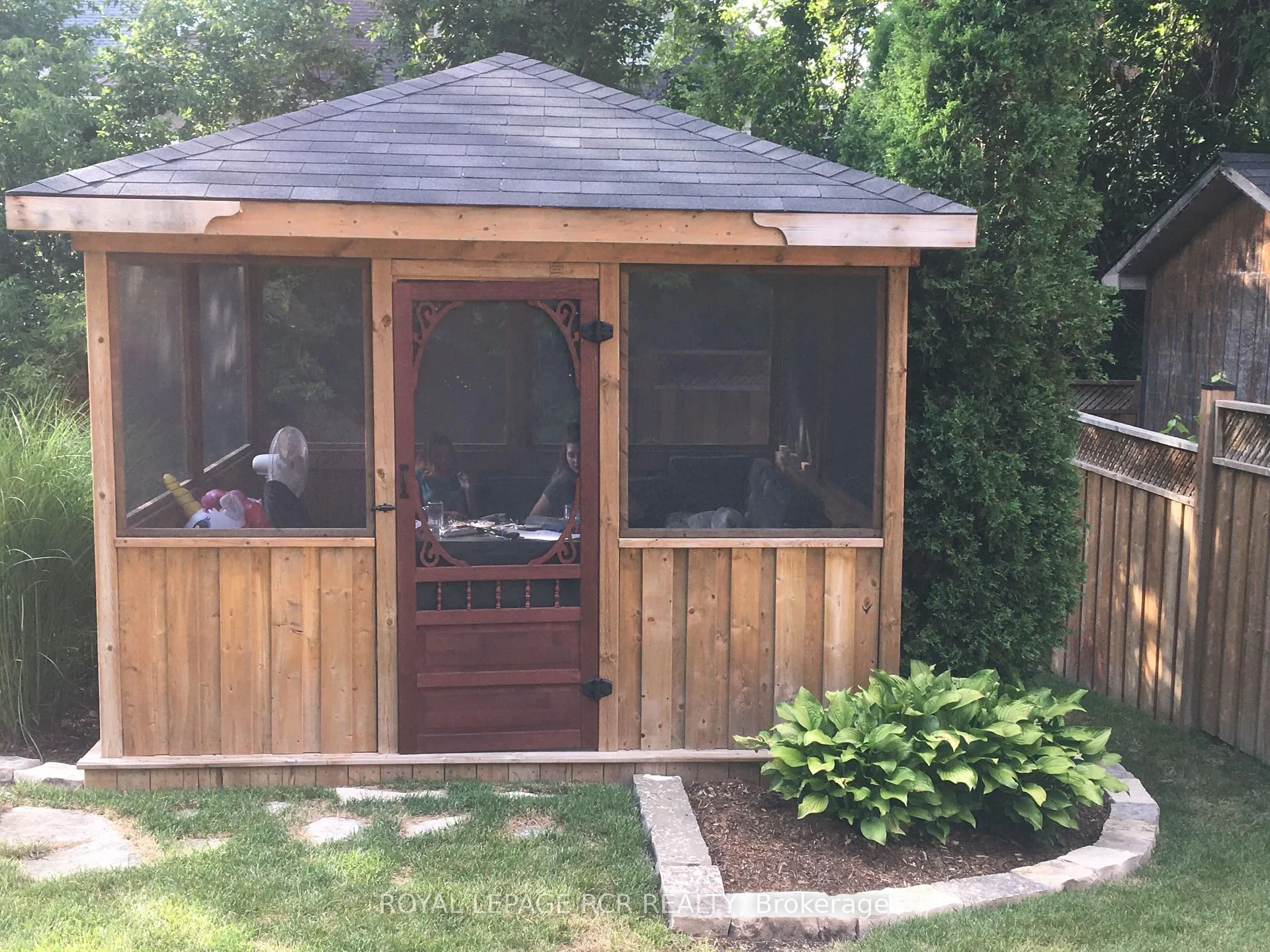 Photo 38 of 18 Old Hickory Court, Caledon, Bolton East — HOMEH