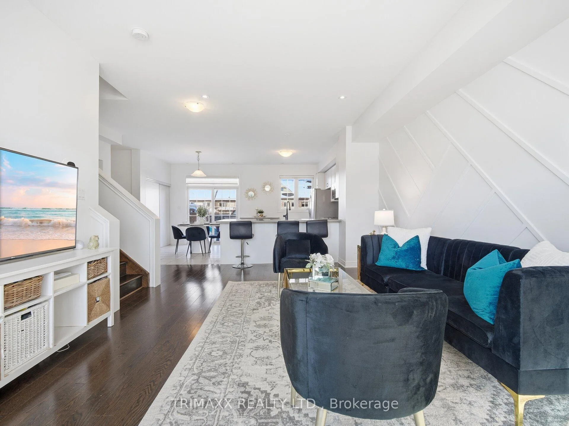 Photo 5 of 46 McCardy Court, Caledon, Caledon East — HOMEH