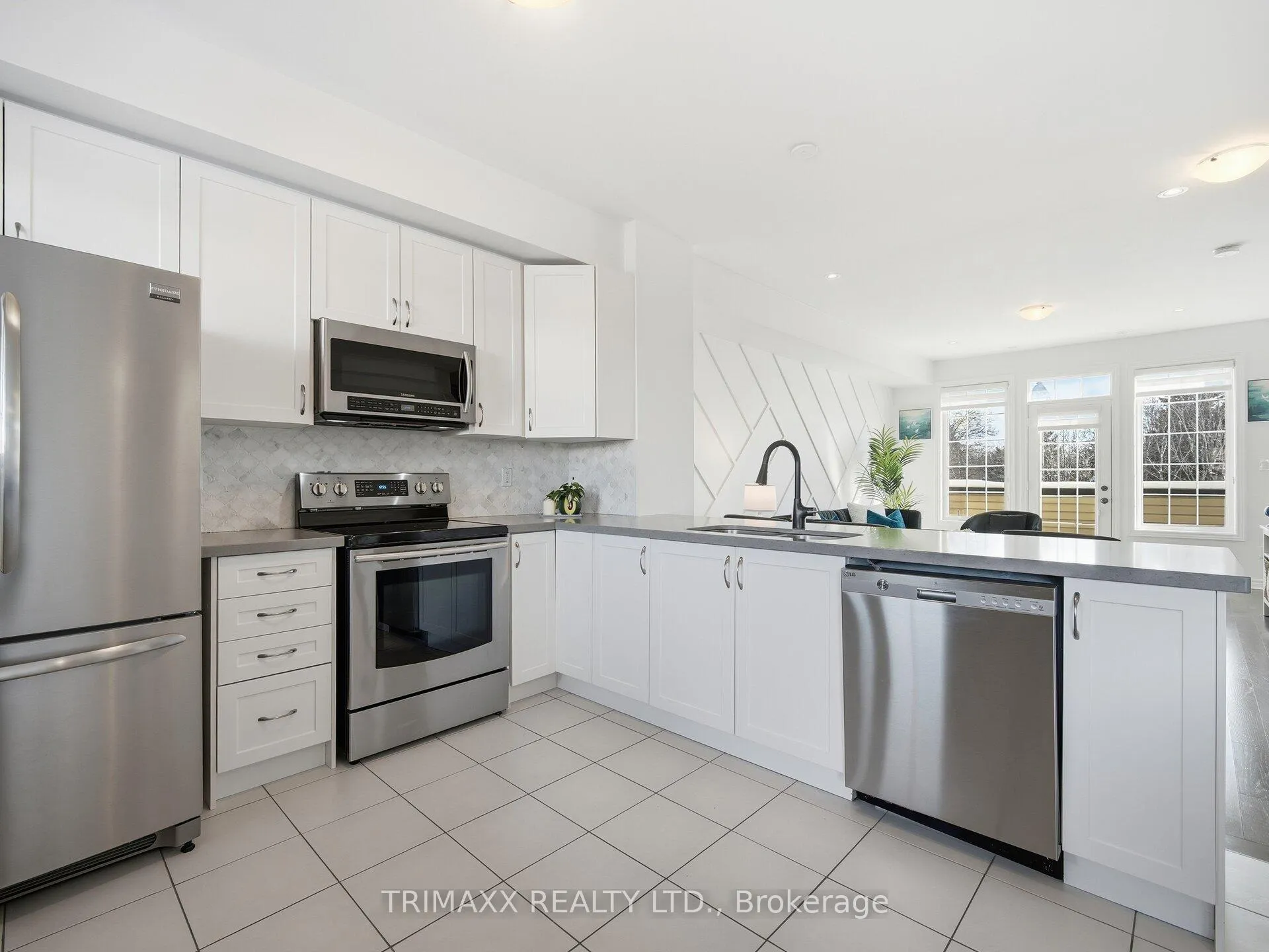 Photo 8 of 46 McCardy Court, Caledon, Caledon East — HOMEH