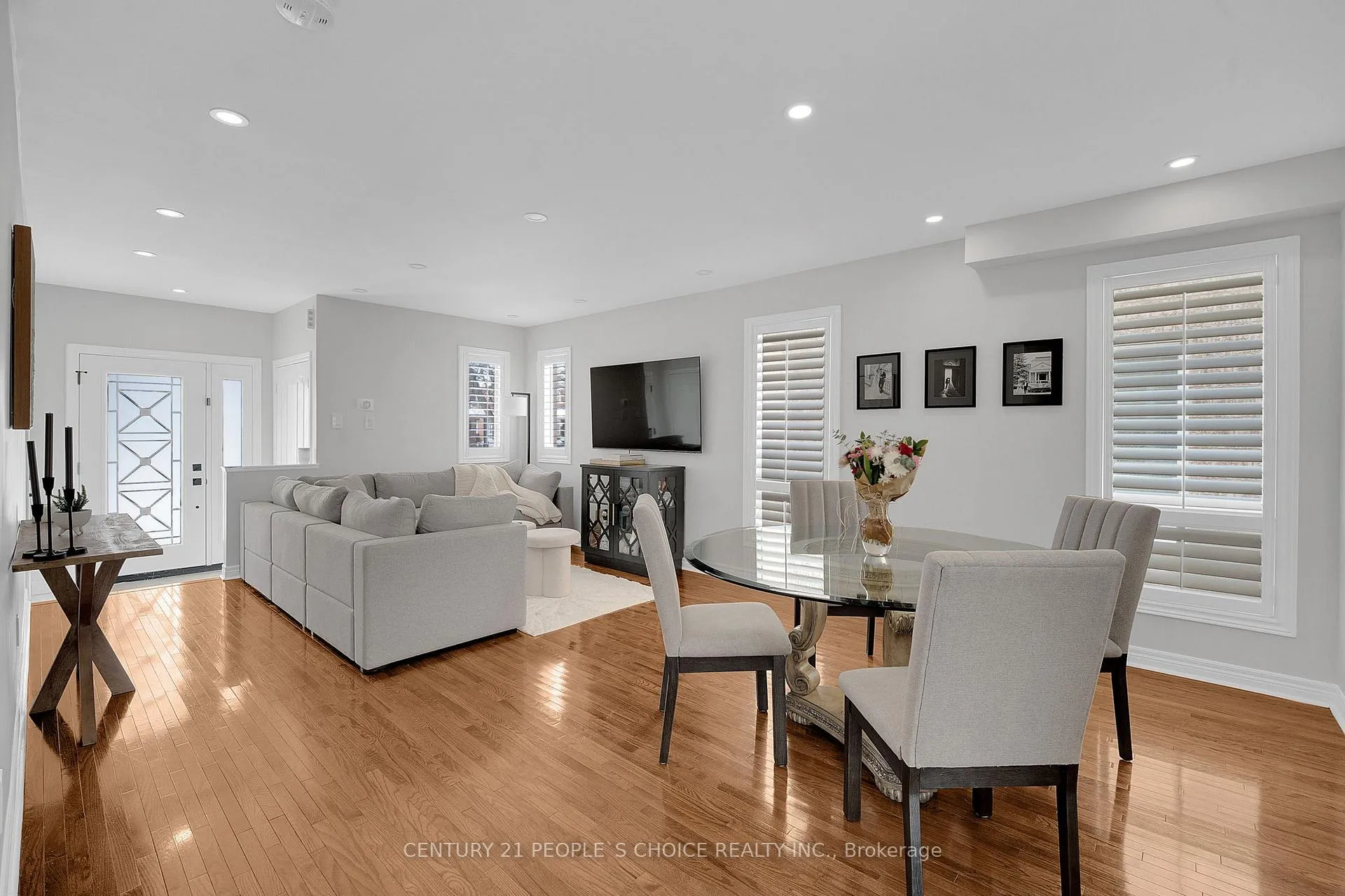 Photo 4 of 166 Marbella Road, Vaughan, Sonoma Heights — HOMEH