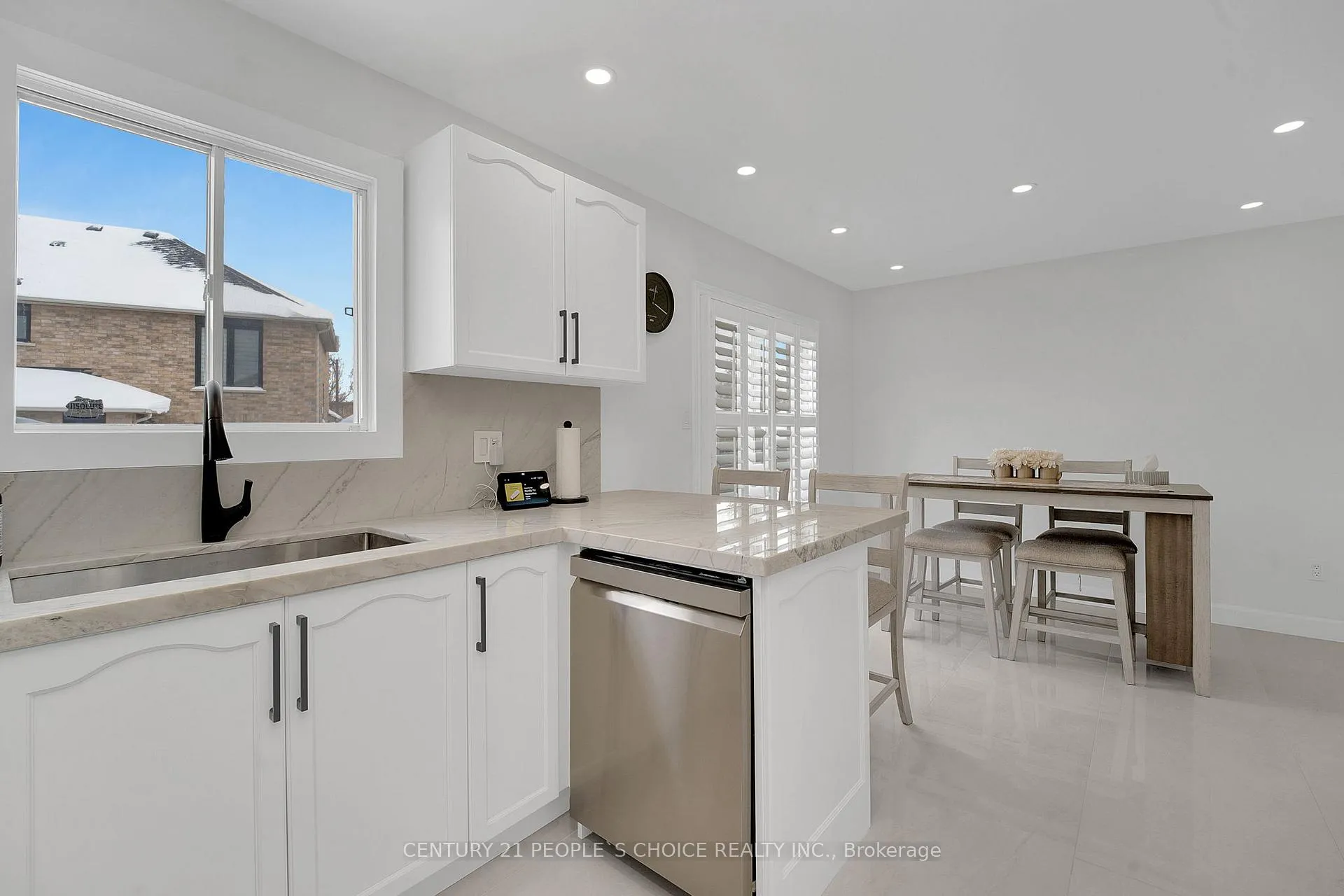 Photo 15 of 166 Marbella Road, Vaughan, Sonoma Heights — HOMEH