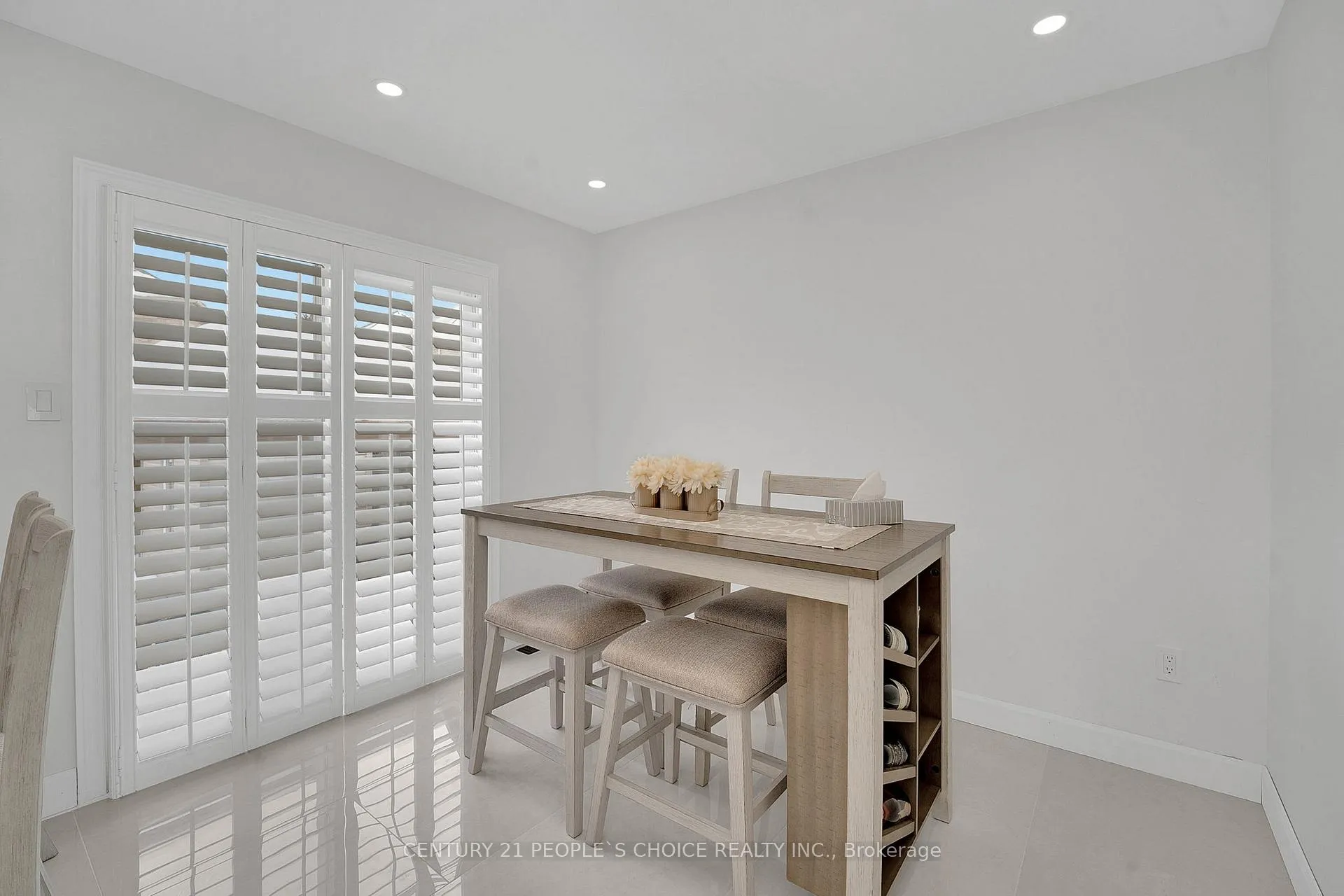 Photo 16 of 166 Marbella Road, Vaughan, Sonoma Heights — HOMEH