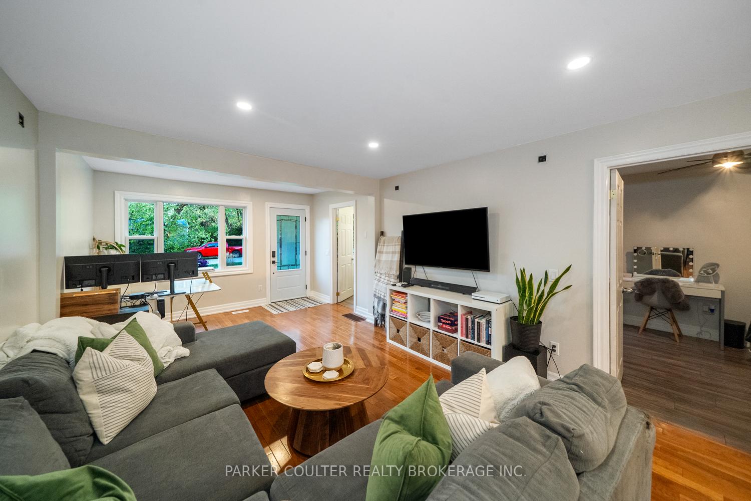 Photo 10 of 27148 Kennedy Road, Georgina, Historic Lakeshore Communities — HOMEH