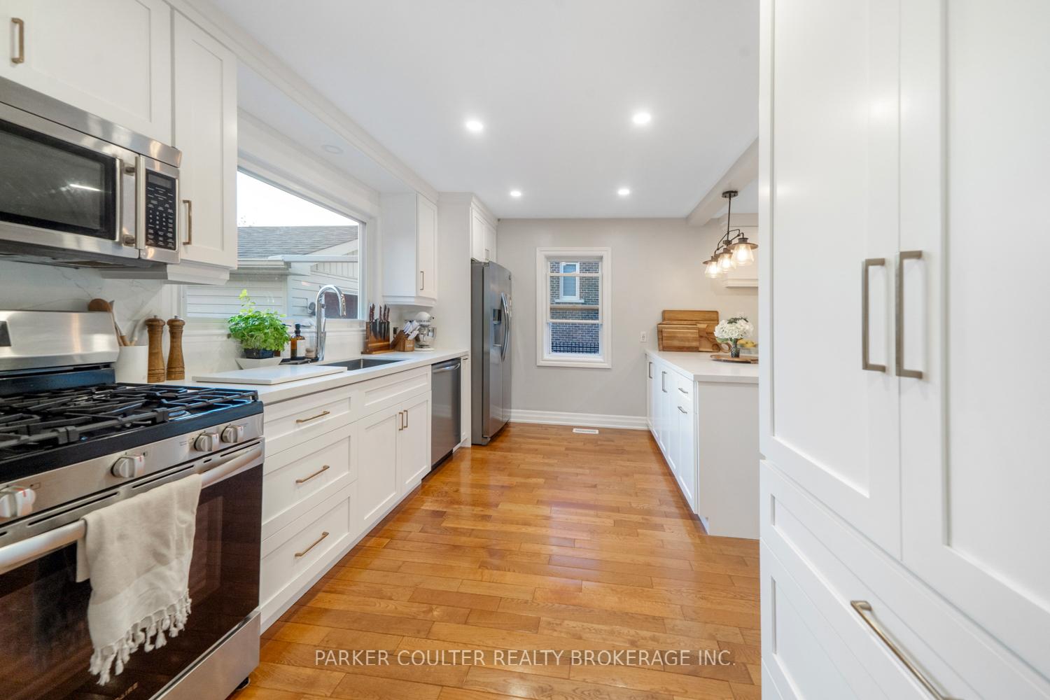 Photo 11 of 27148 Kennedy Road, Georgina, Historic Lakeshore Communities — HOMEH