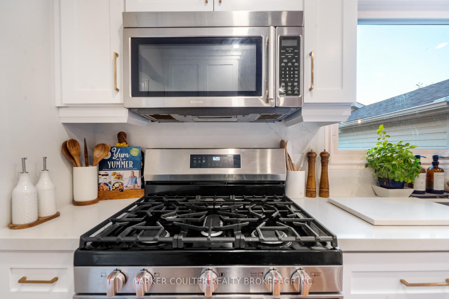 Photo 13 of 27148 Kennedy Road, Georgina, Historic Lakeshore Communities — HOMEH
