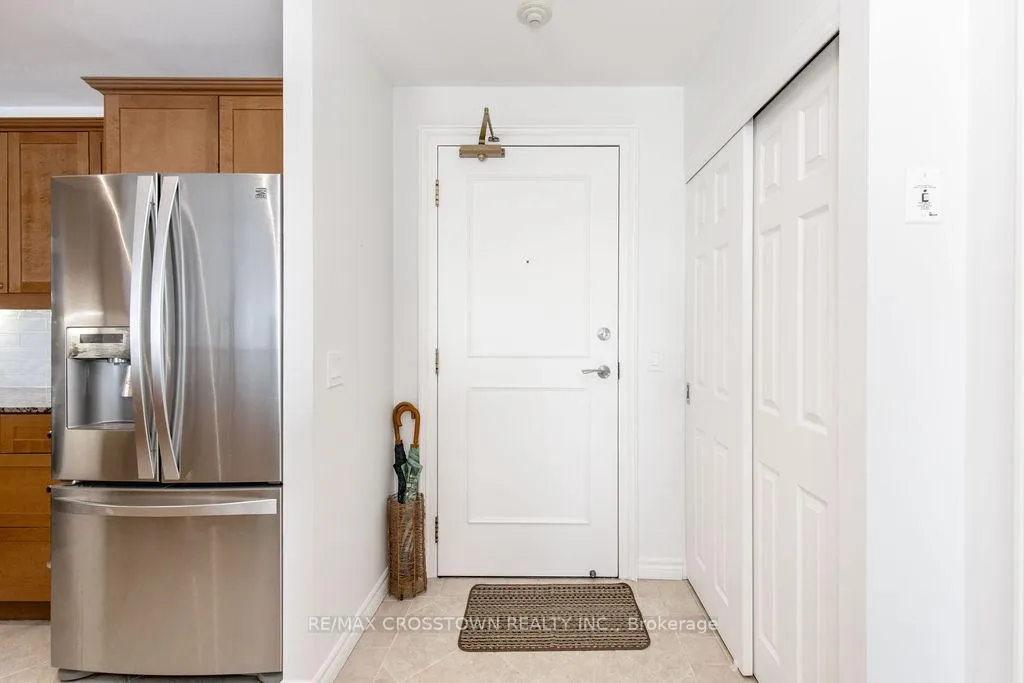 Photo 8 of Unit 710, 6 Toronto Street, Barrie, City Centre — HOMEH