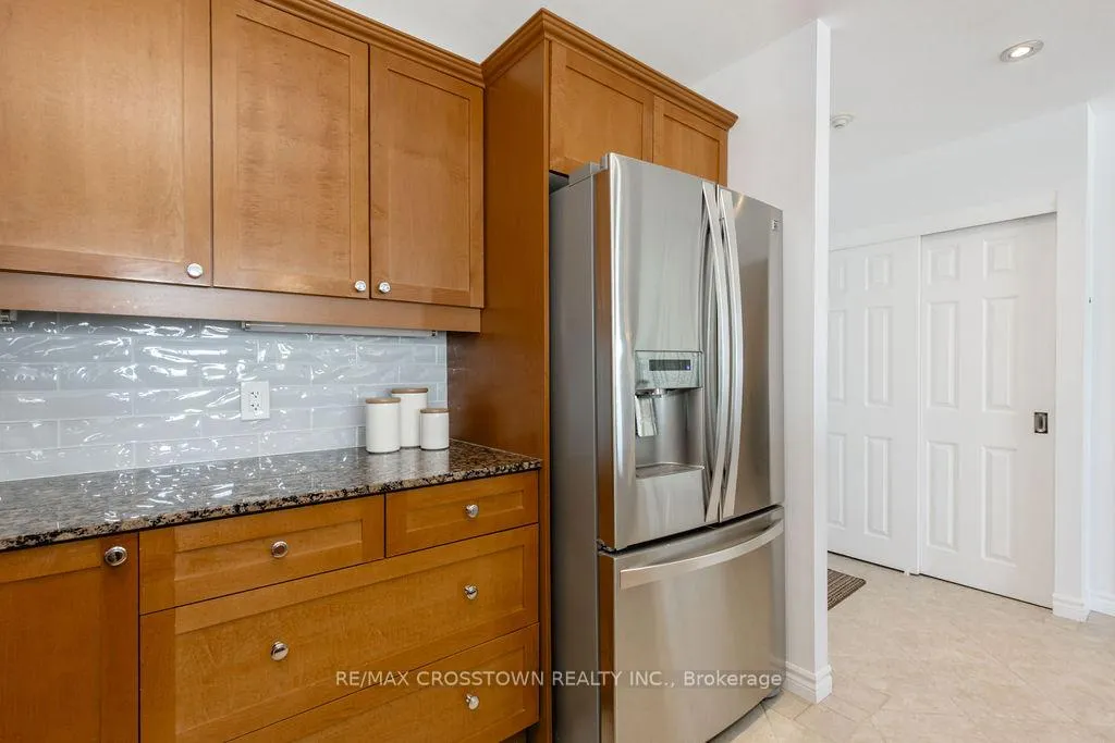 Photo 14 of Unit 710, 6 Toronto Street, Barrie, City Centre — HOMEH