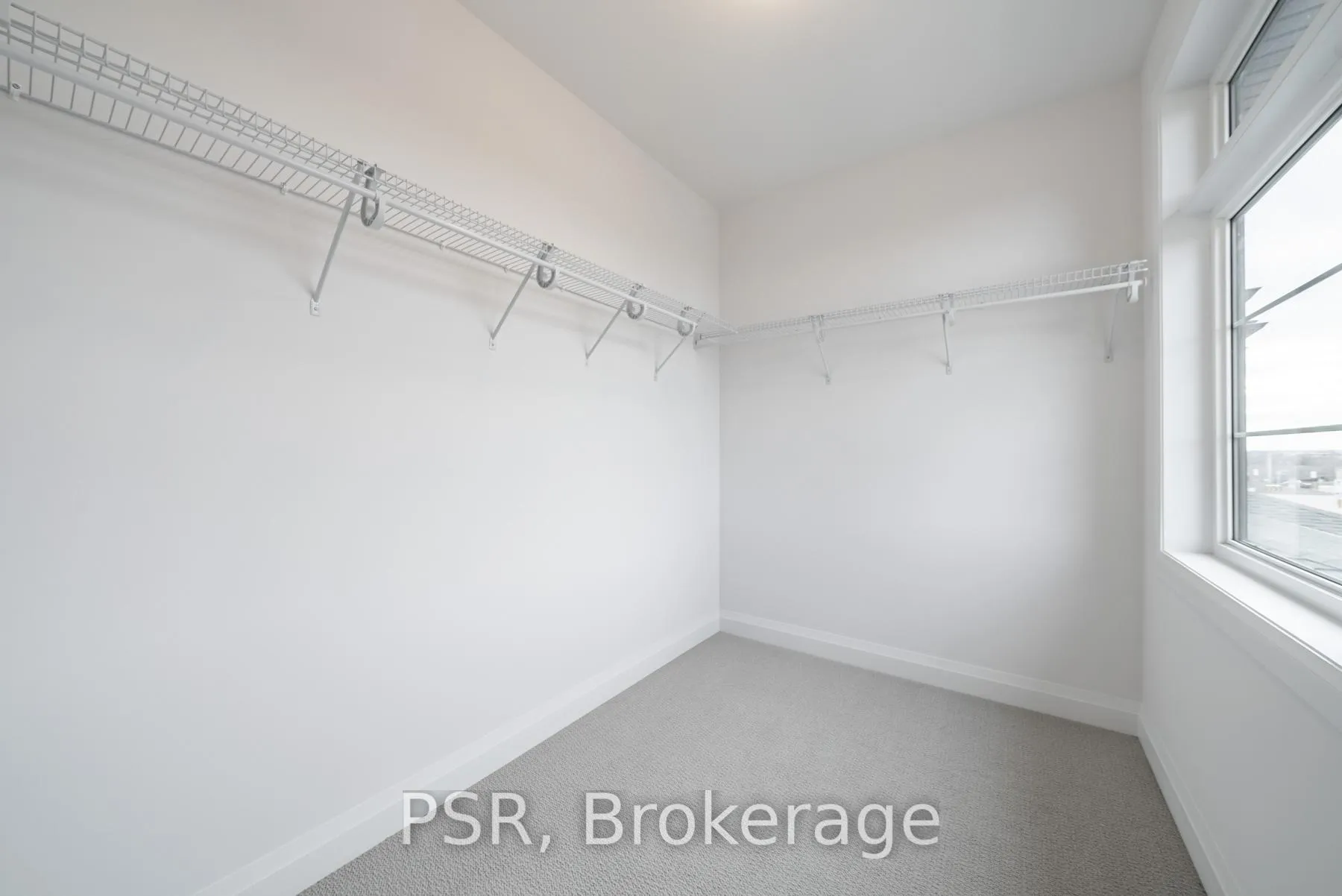 Photo 25 of 129 Daugaard Avenue, Brant, Paris — HOMEH