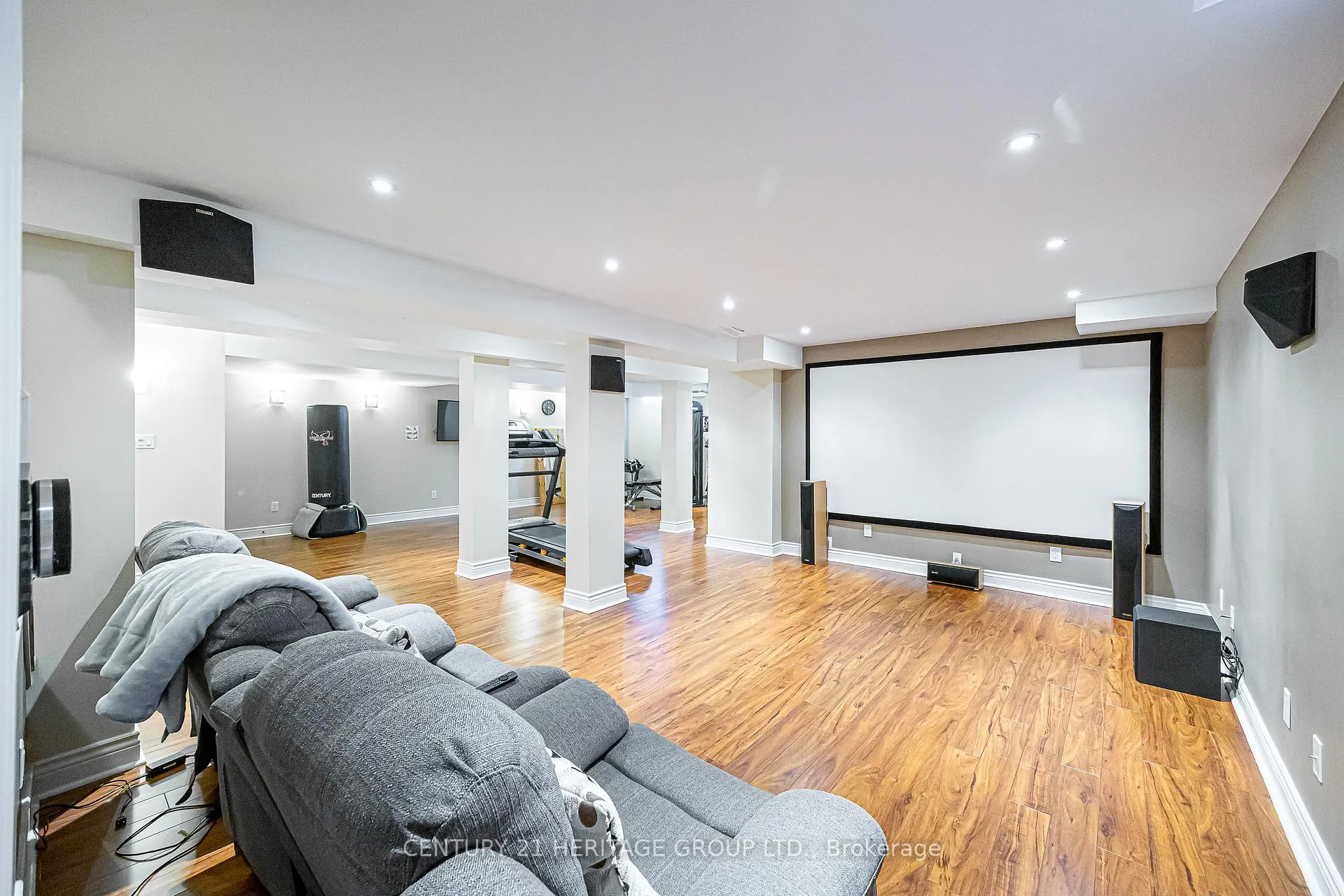 Photo 21 of 52 Maple Valley Road, Vaughan, Patterson — HOMEH