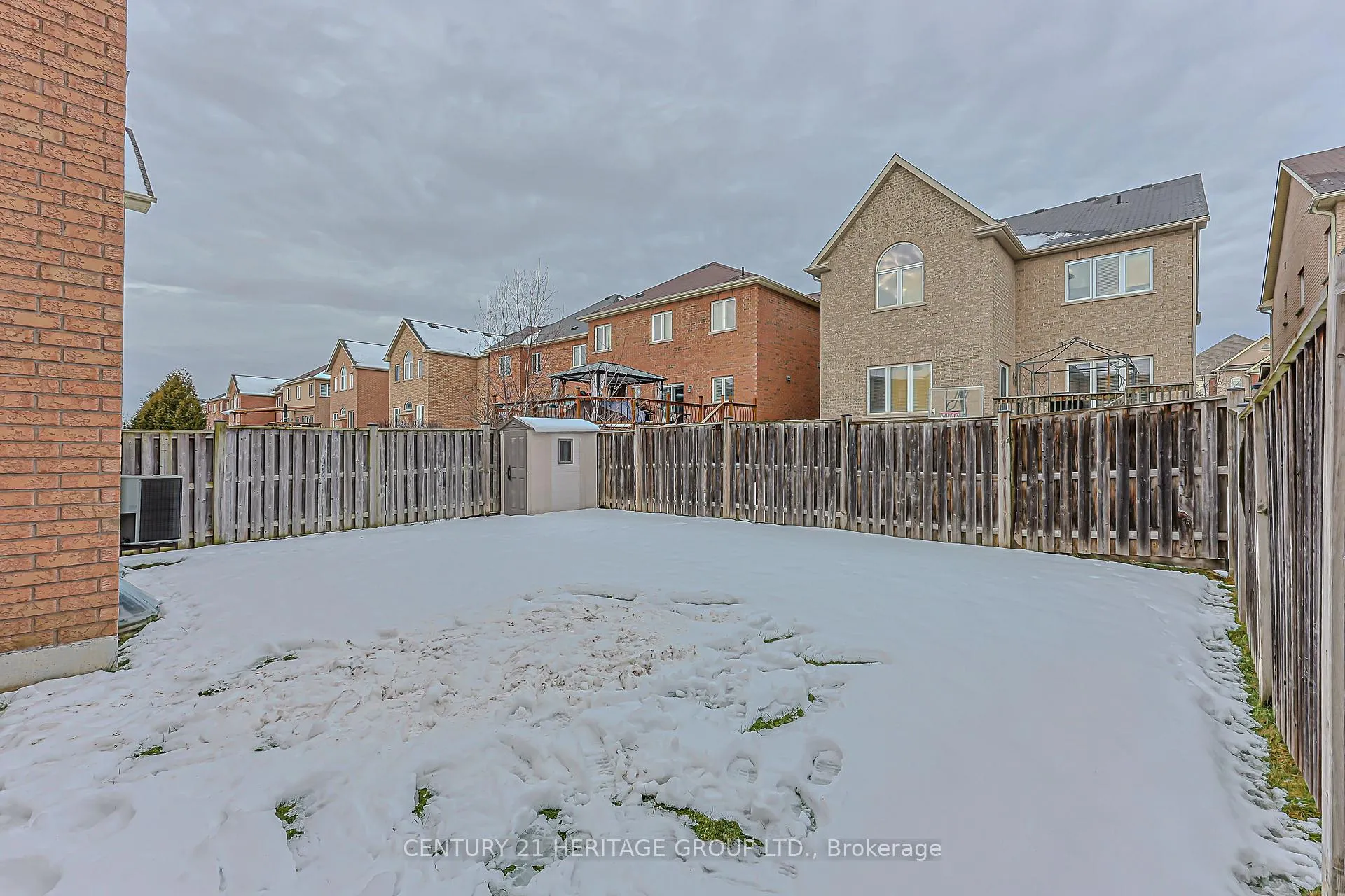 Photo 24 of 52 Maple Valley Road, Vaughan, Patterson — HOMEH