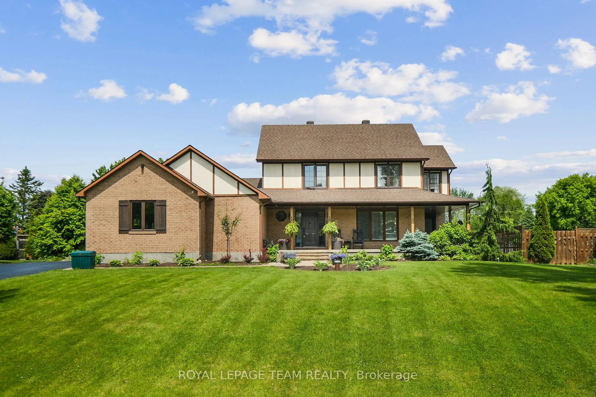 Photo 1 of 1571 Stanleyfield Crescent, Ottawa, Greely — HOMEH
