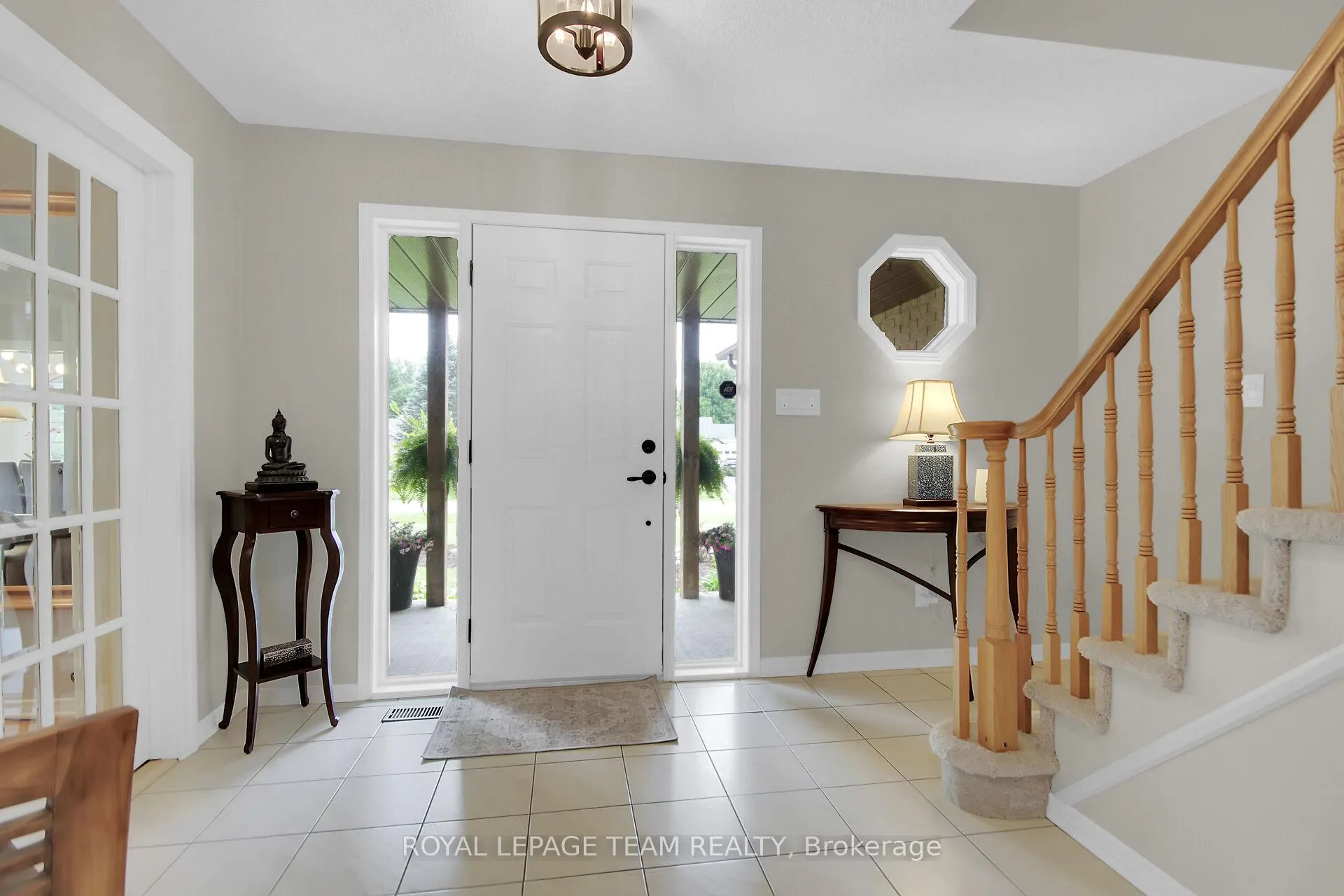 Photo 4 of 1571 Stanleyfield Crescent, Ottawa, Greely — HOMEH