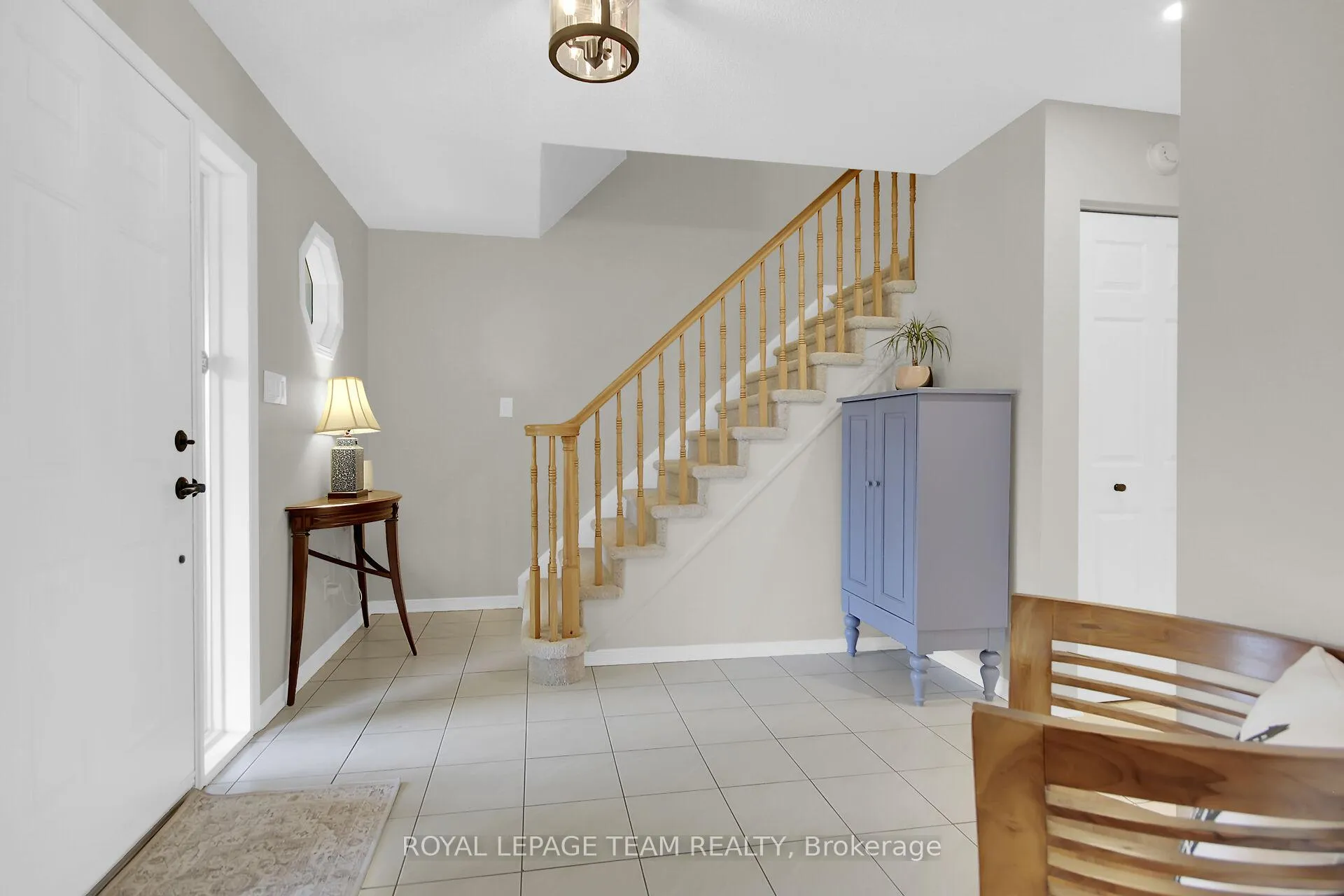 Photo 5 of 1571 Stanleyfield Crescent, Ottawa, Greely — HOMEH