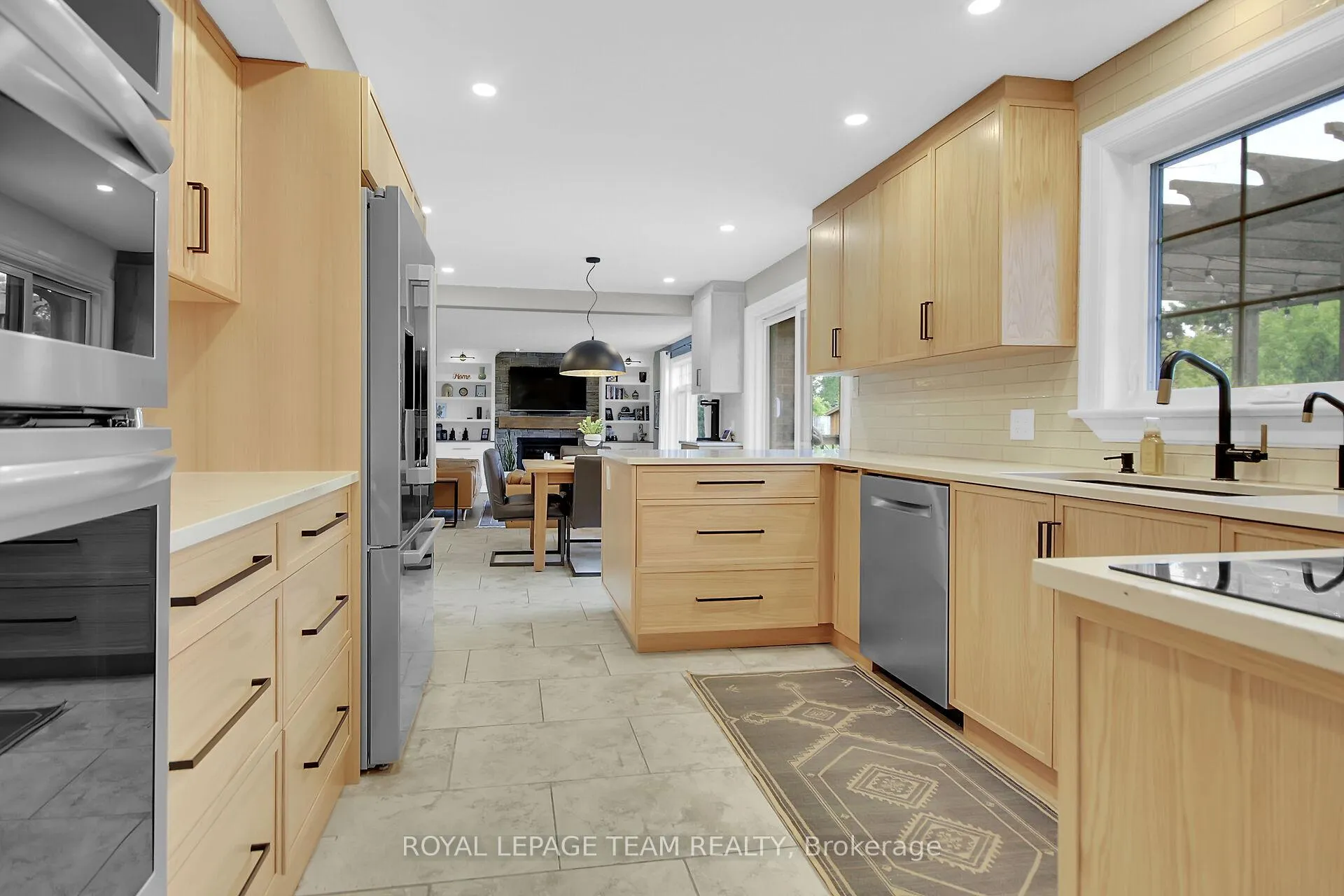Photo 10 of 1571 Stanleyfield Crescent, Ottawa, Greely — HOMEH