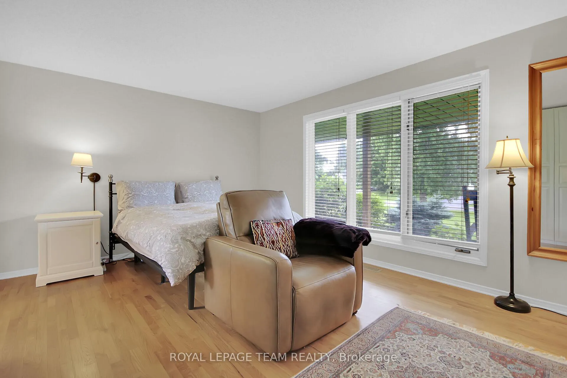 Photo 15 of 1571 Stanleyfield Crescent, Ottawa, Greely — HOMEH