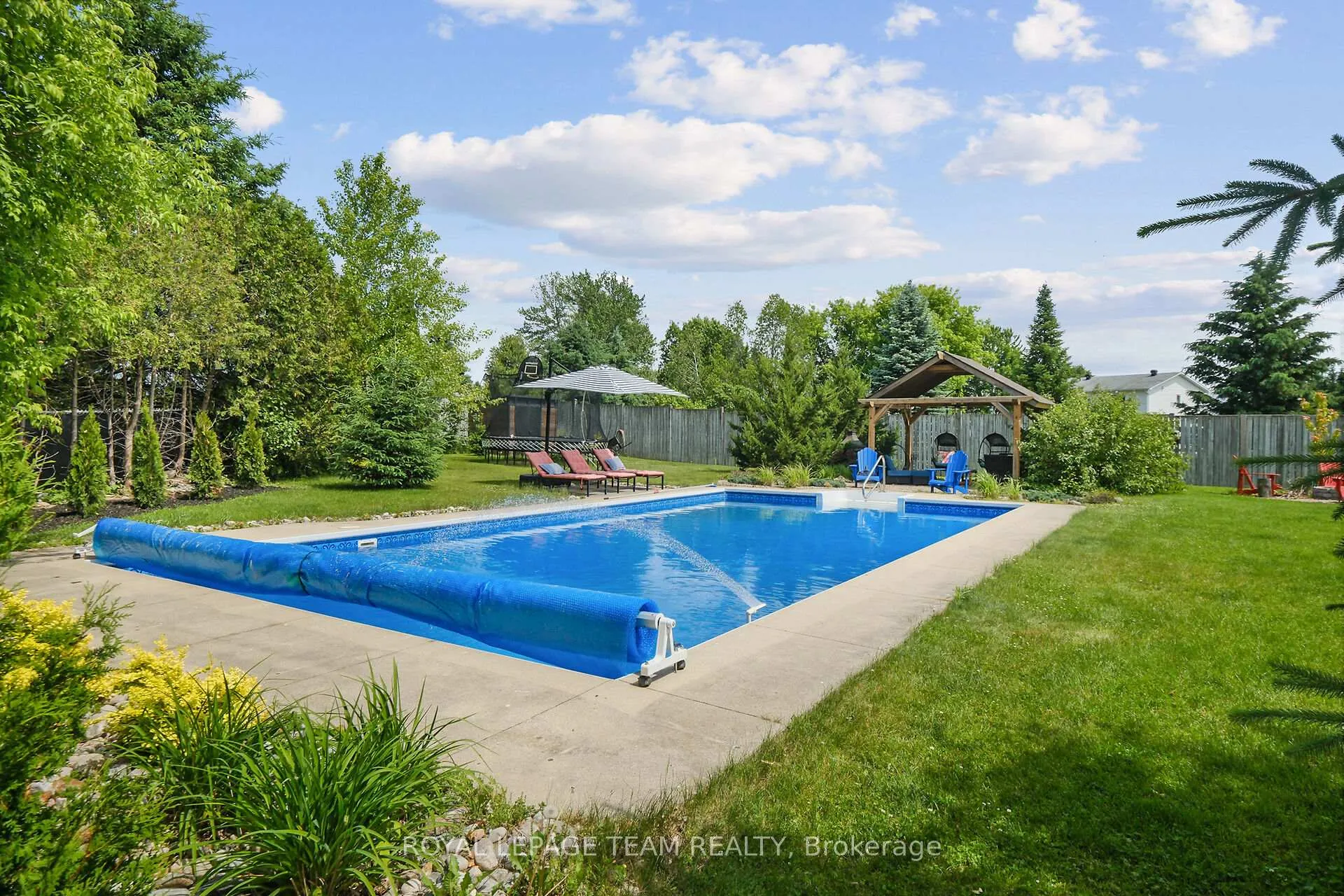 Photo 44 of 1571 Stanleyfield Crescent, Ottawa, Greely — HOMEH