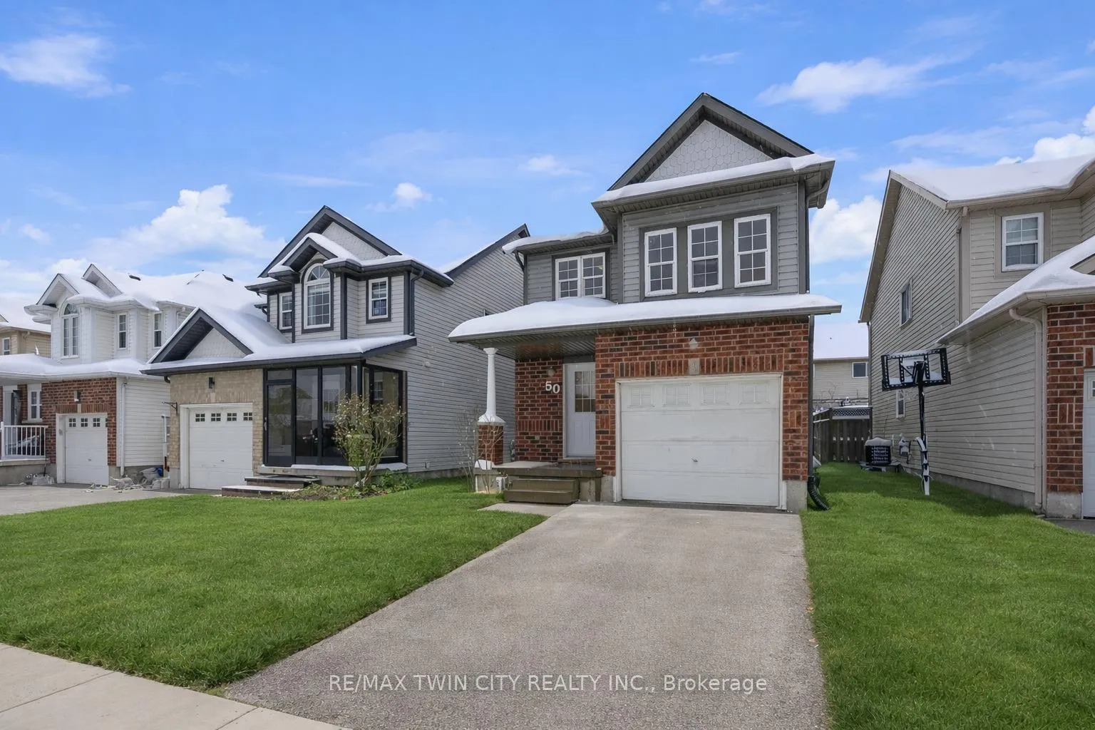 Photo 2 of 50 Dahlia Street, Kitchener — HOMEH