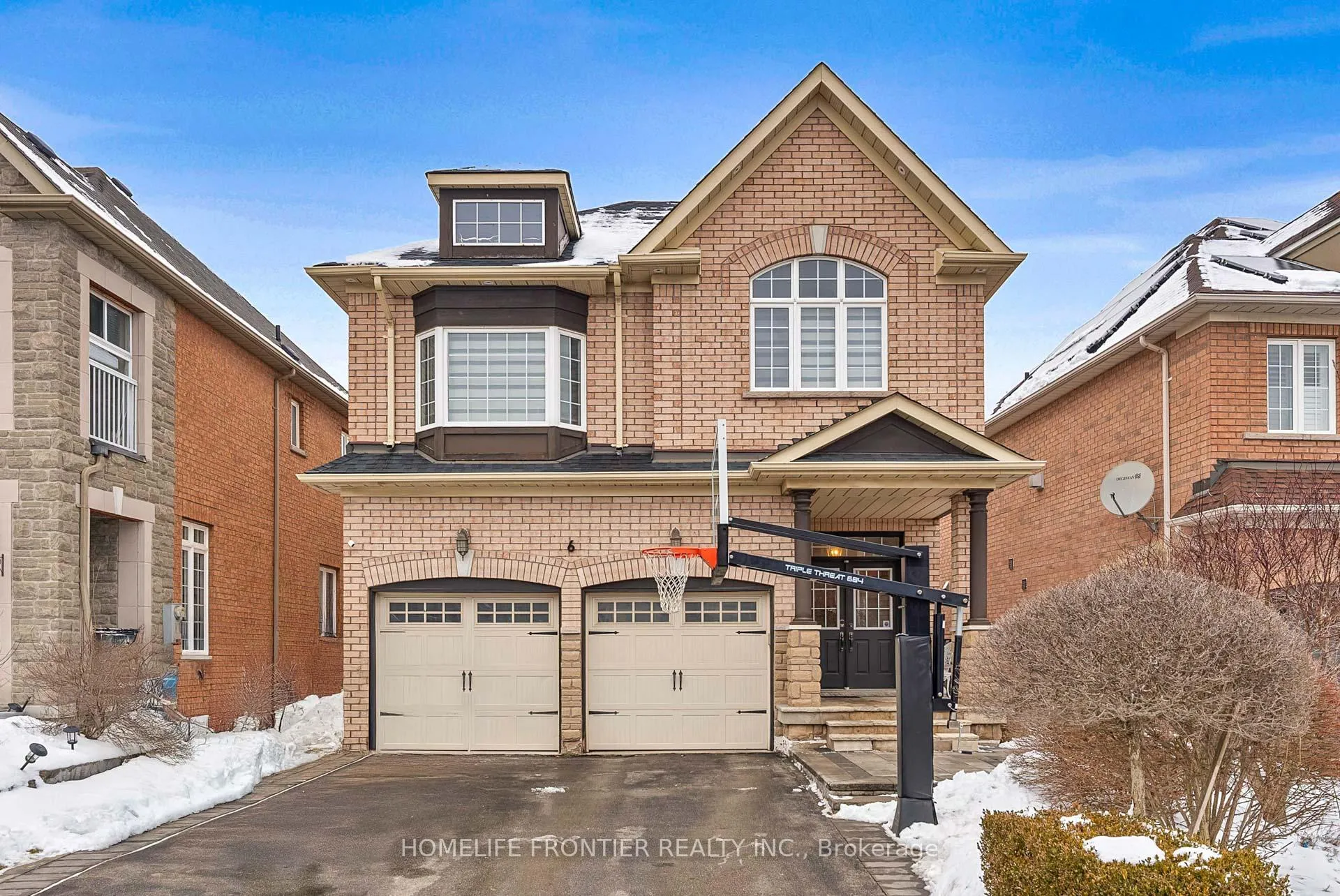 Photo 1 of 6 Strauss Road, Vaughan, Patterson — HOMEH