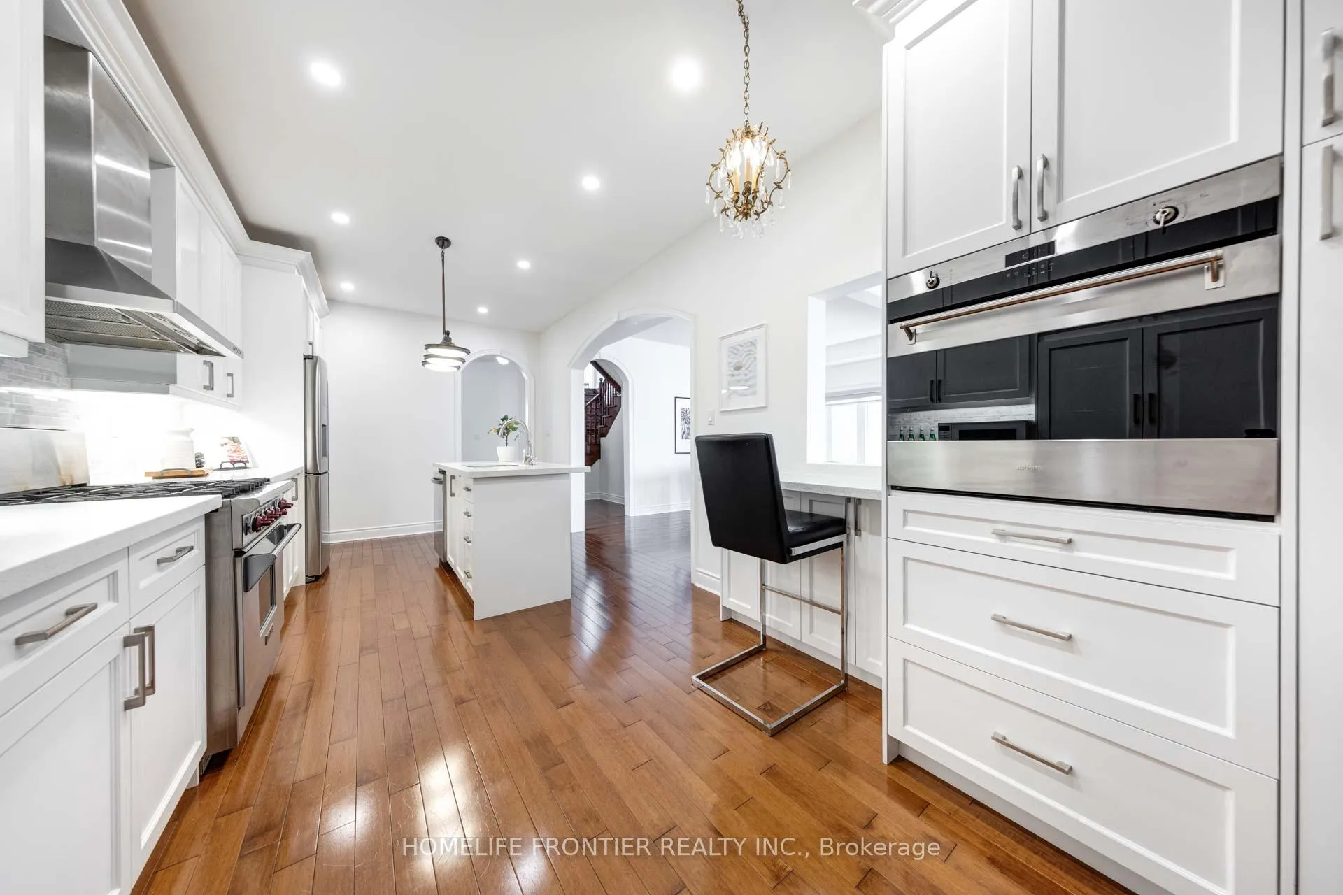 Photo 12 of 6 Strauss Road, Vaughan, Patterson — HOMEH